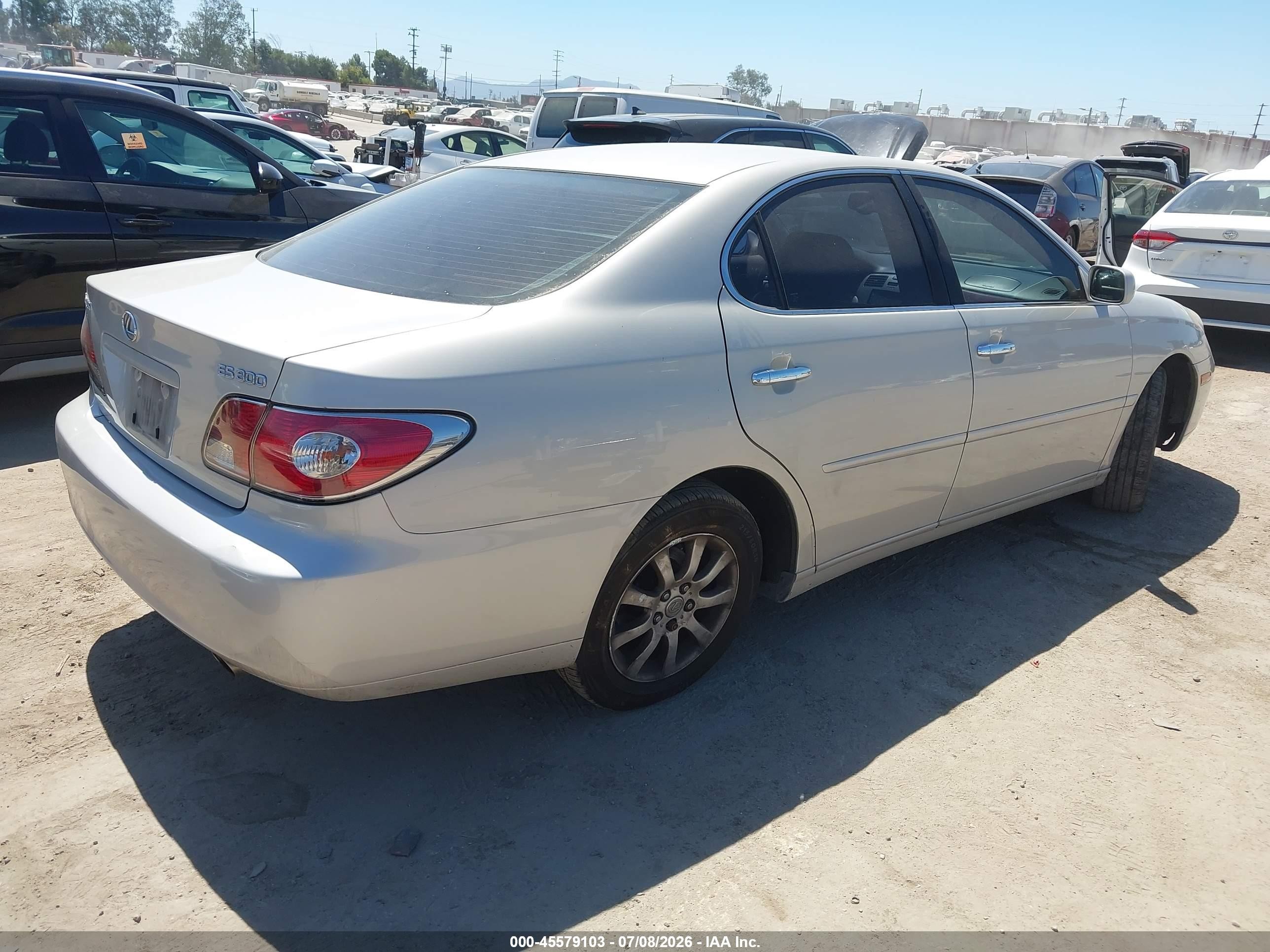 2003 Lexus Es 300   Серебряный vin: JTHBF30G330138690