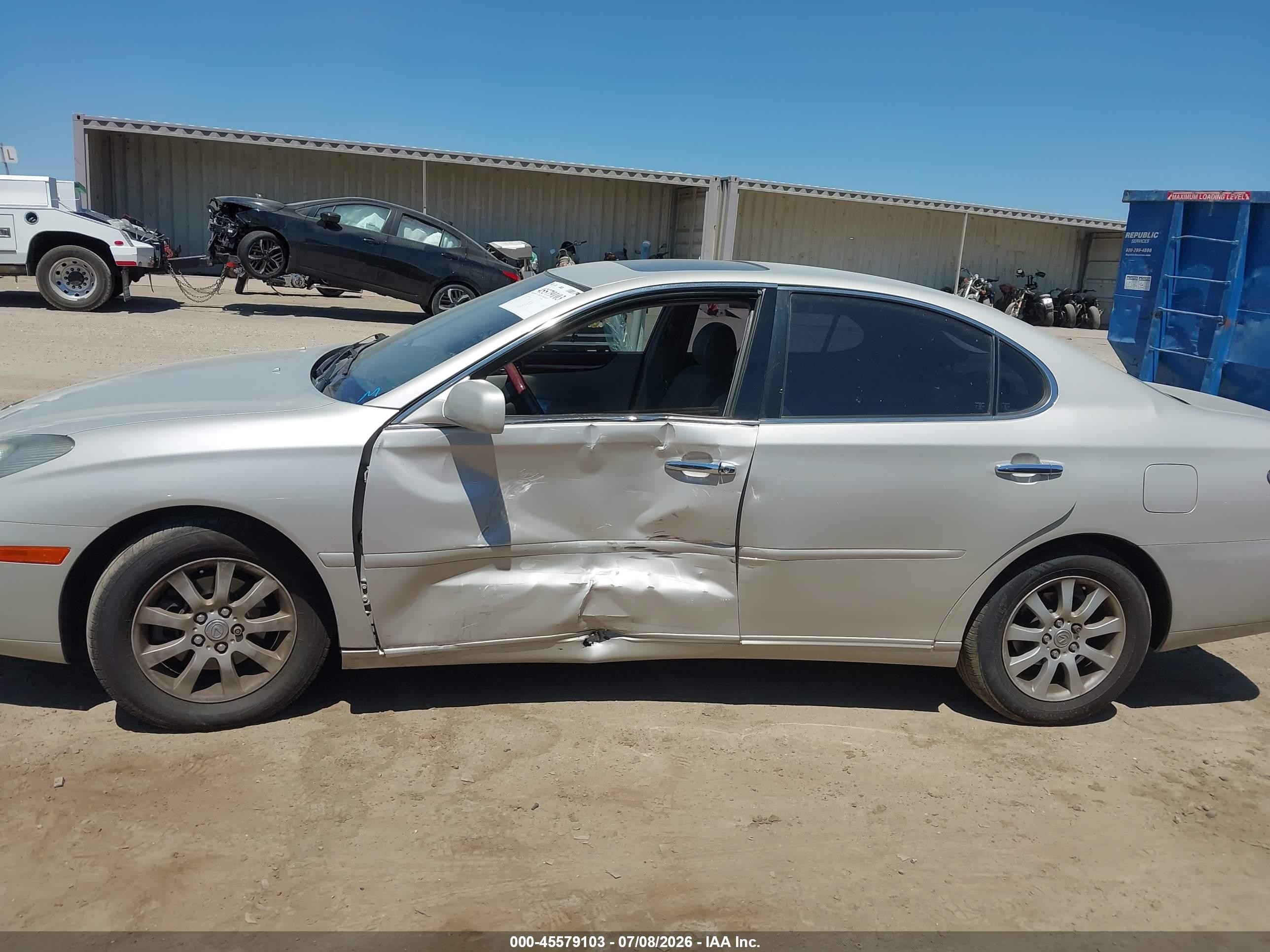 2003 Lexus Es 300   Серебряный vin: JTHBF30G330138690