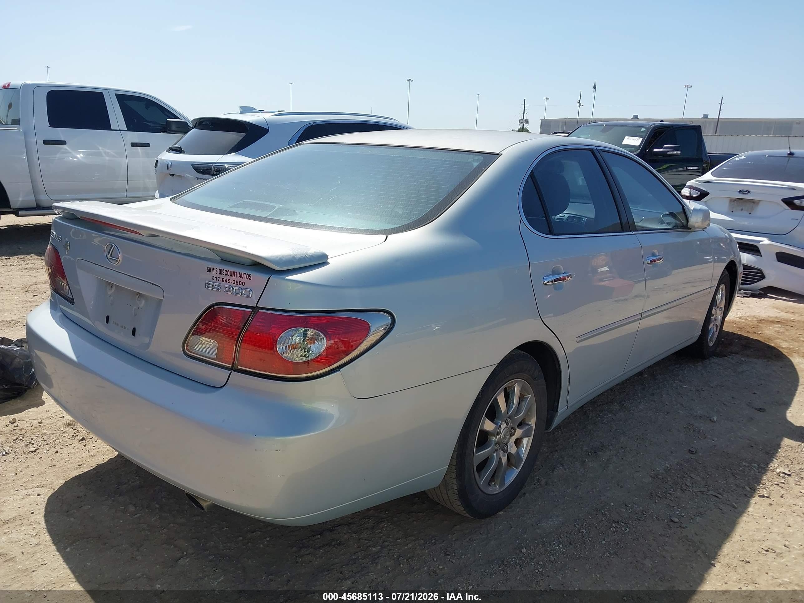2003 Lexus Es 300   Light Blue vin: JTHBF30G336008292