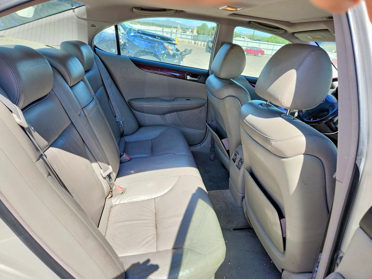 2003 Lexus Es 300 Бежевый vin: JTHBF30G336009992