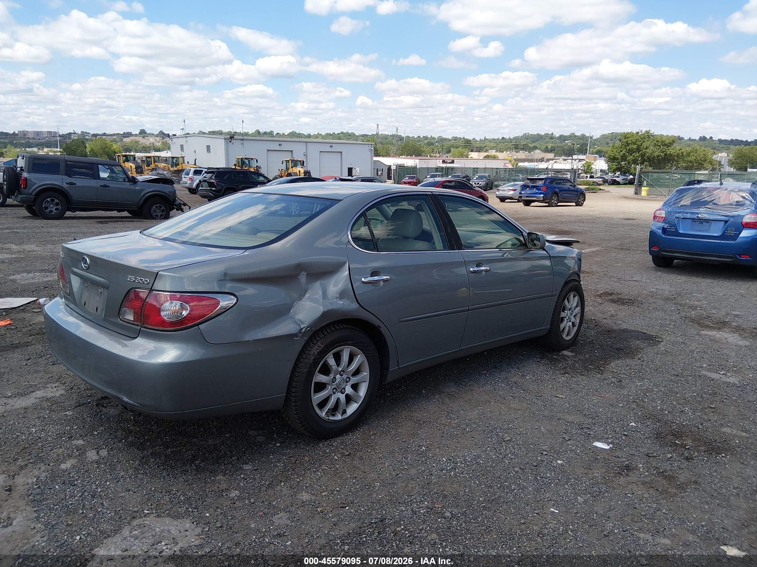 2003 Lexus Es 300   Бежевый vin: JTHBF30G336016294