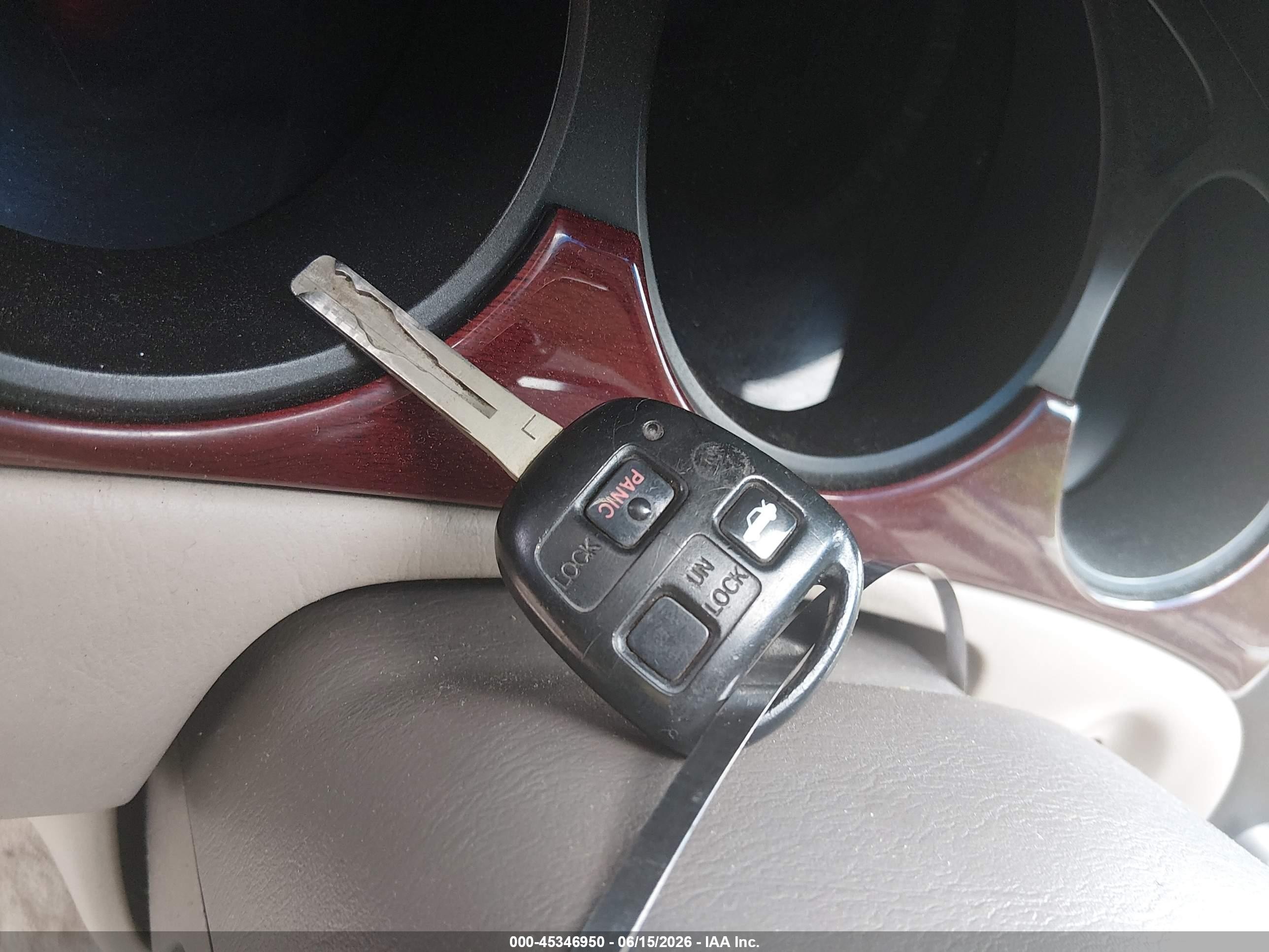 2002 Lexus Es 300   Темно-бордовый vin: JTHBF30G420043957