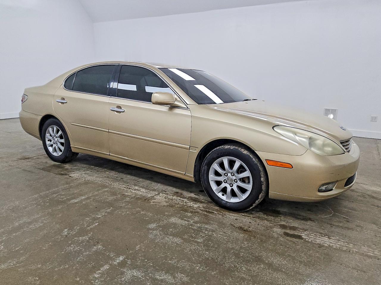 2002 Lexus Es 300 Tan vin: JTHBF30G420049676