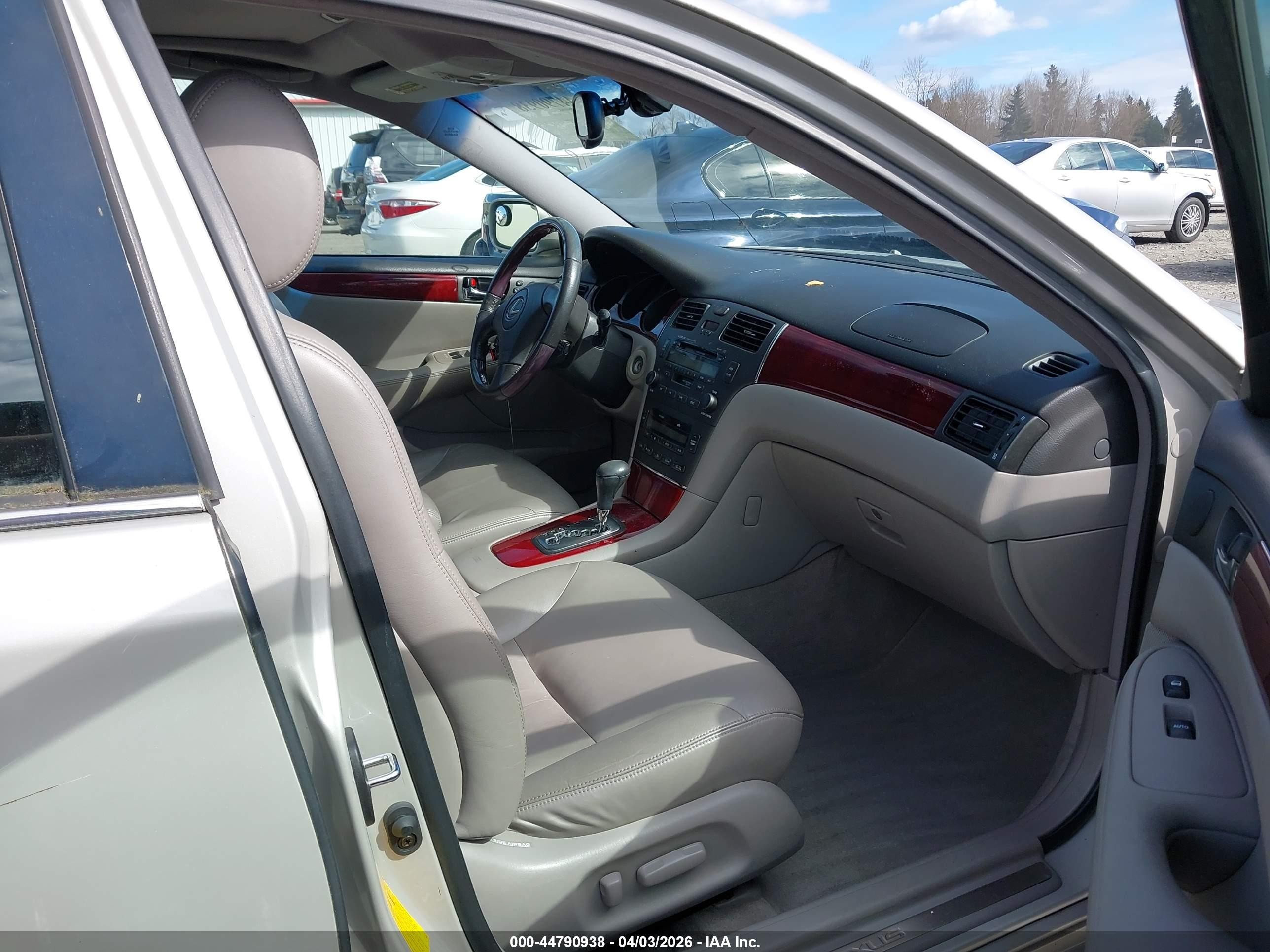 2002 Lexus Es 300   Gray vin: JTHBF30G420056238