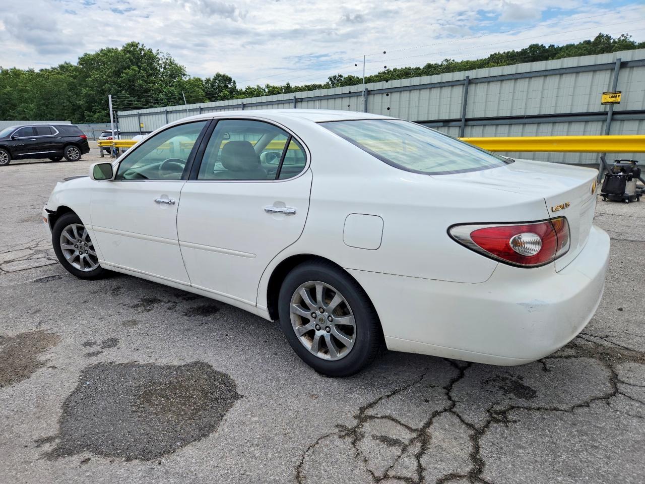 2003 Lexus Es 300 White vin: JTHBF30G430104516