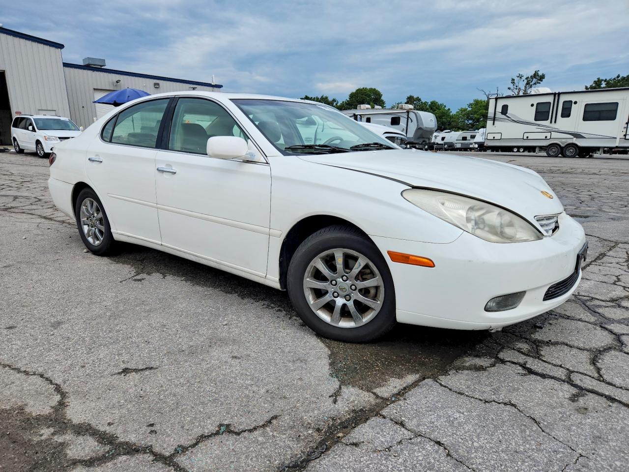 2003 Lexus Es 300 White vin: JTHBF30G430104516