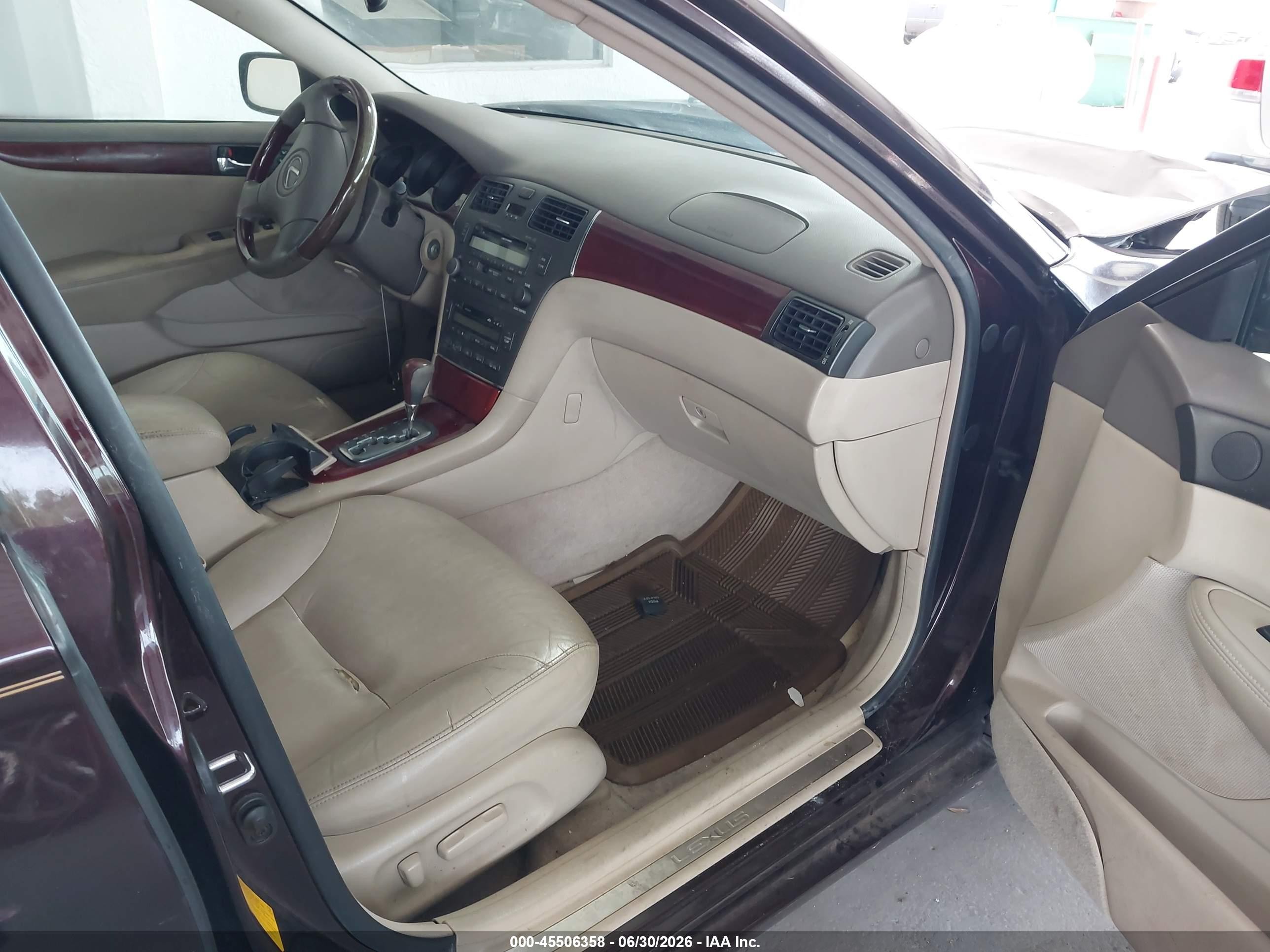 2003 Lexus Es 300   Purple vin: JTHBF30G430125575