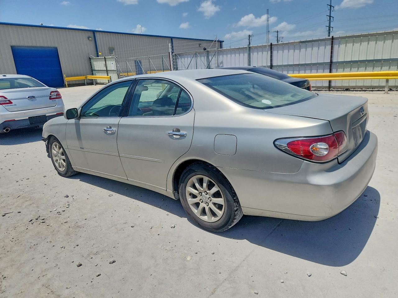 2003 Lexus Es 300 Silver vin: JTHBF30G430138682