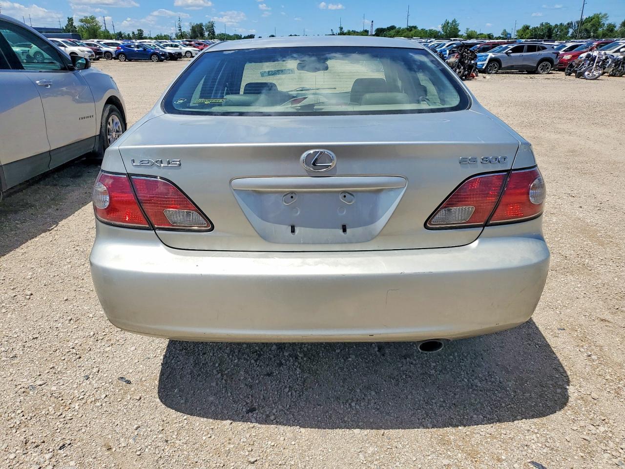 2003 Lexus Es 300 Silver vin: JTHBF30G436014215