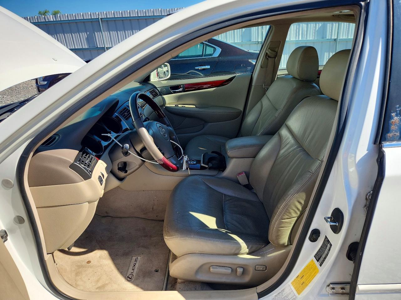 2003 Lexus Es 300 White vin: JTHBF30G436020371