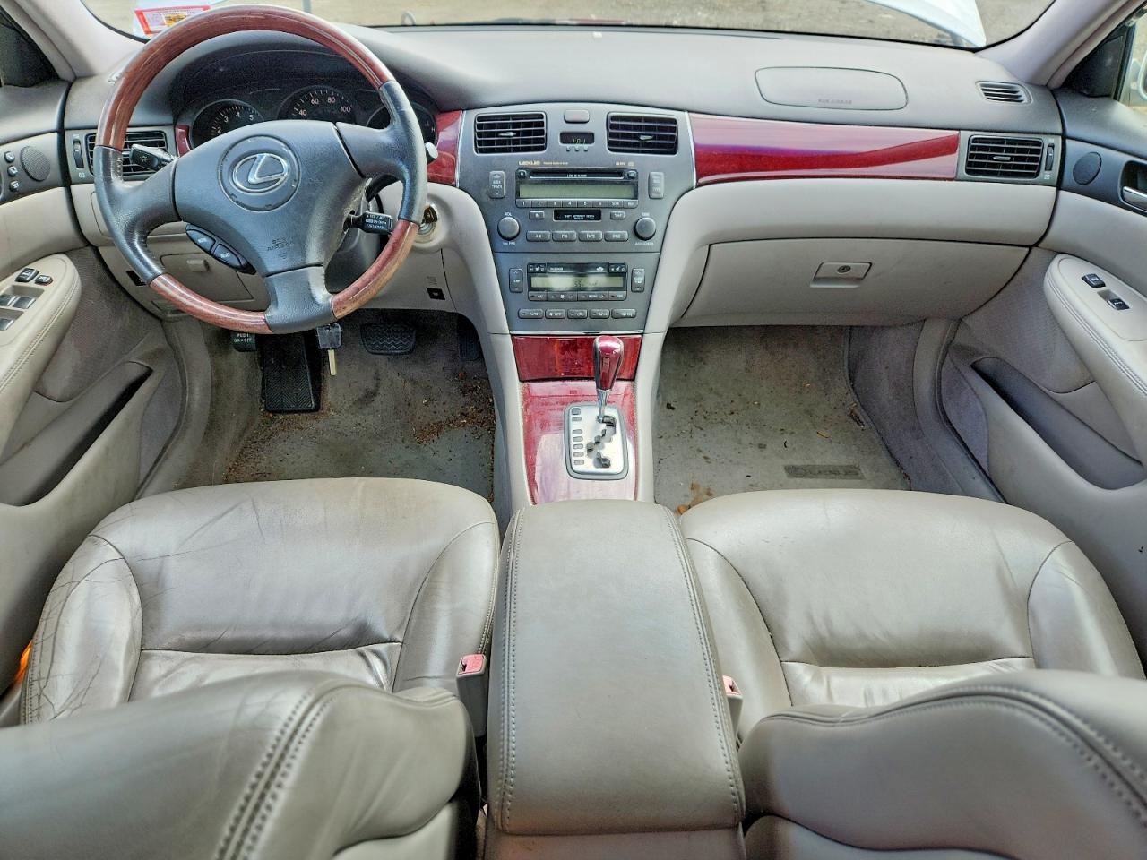2002 Lexus Es 300 Silver vin: JTHBF30G520033955
