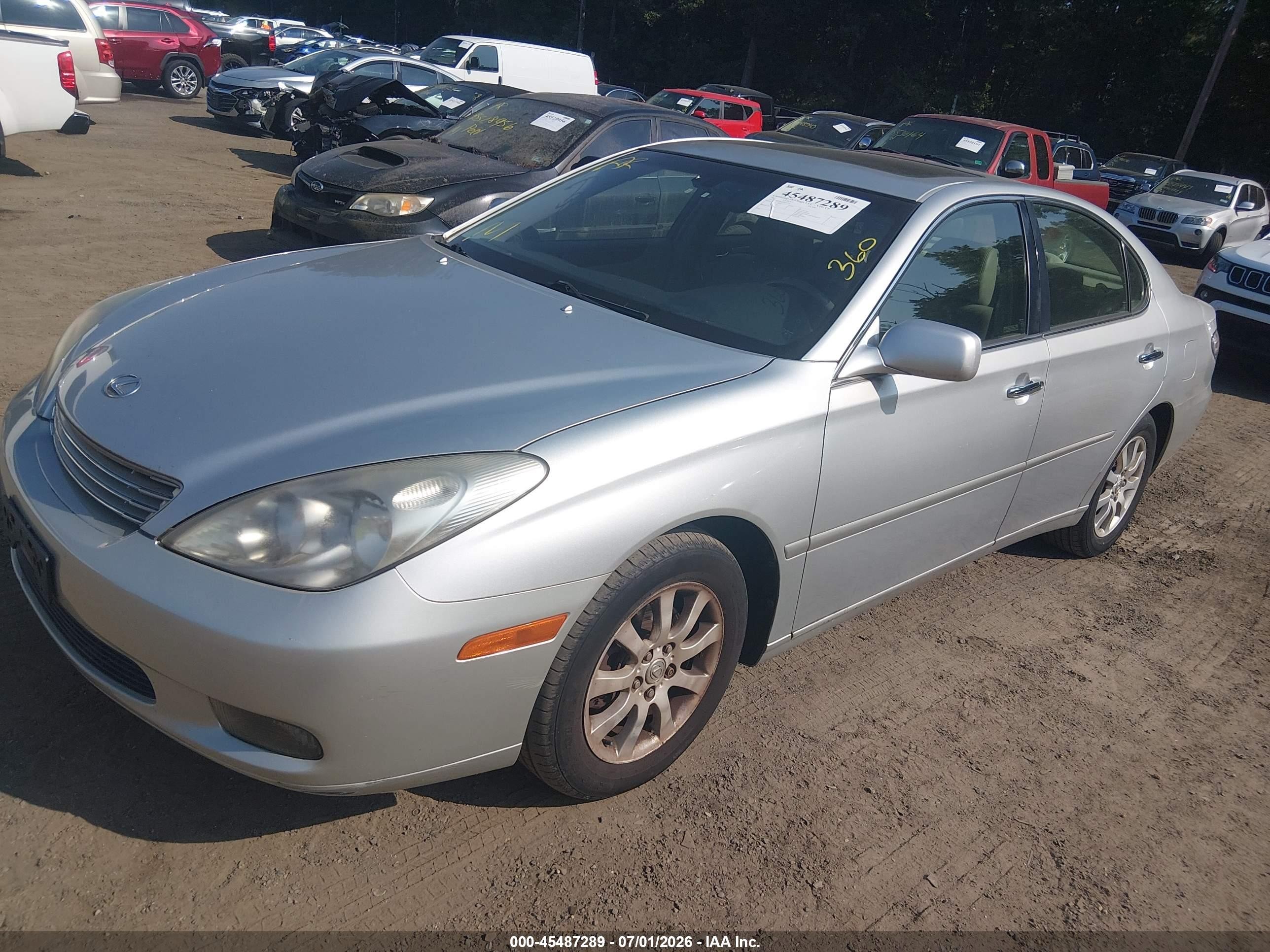 2002 Lexus Es 300   Silver vin: JTHBF30G520051579