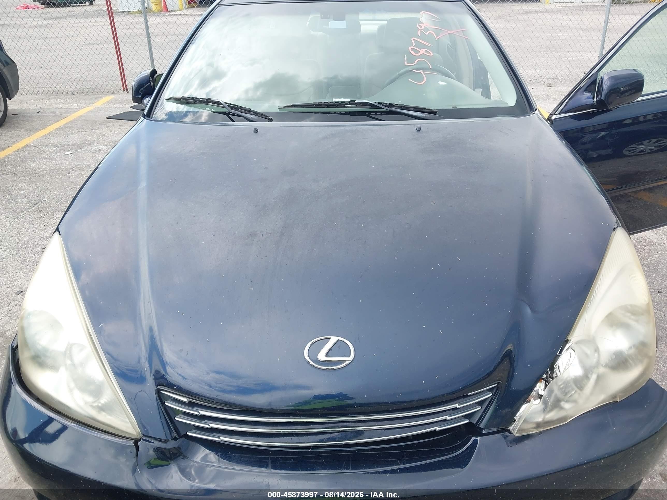 2002 Lexus Es 300   Navy vin: JTHBF30G520076143