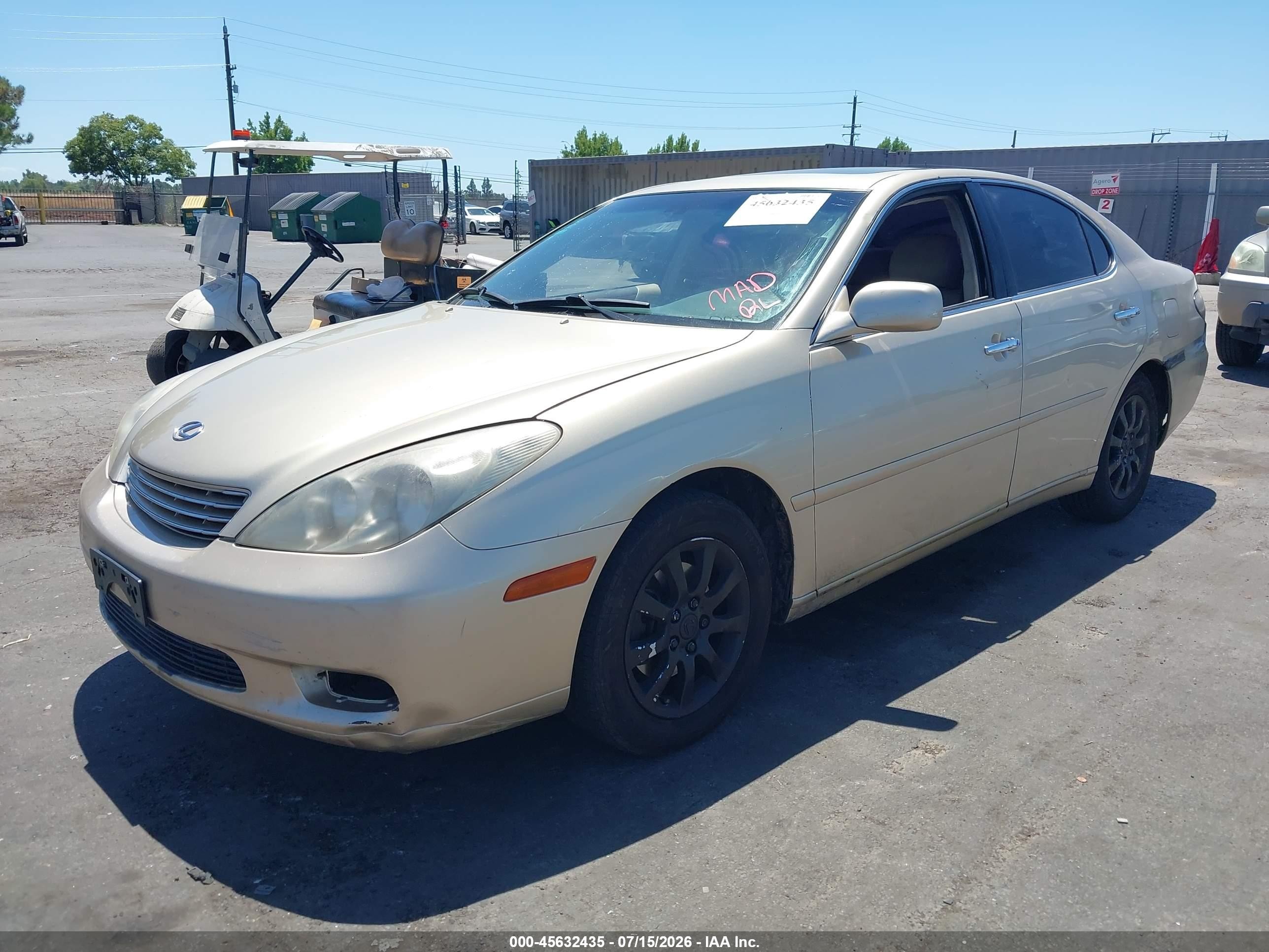 2002 Lexus Es 300   Gold vin: JTHBF30G520080502
