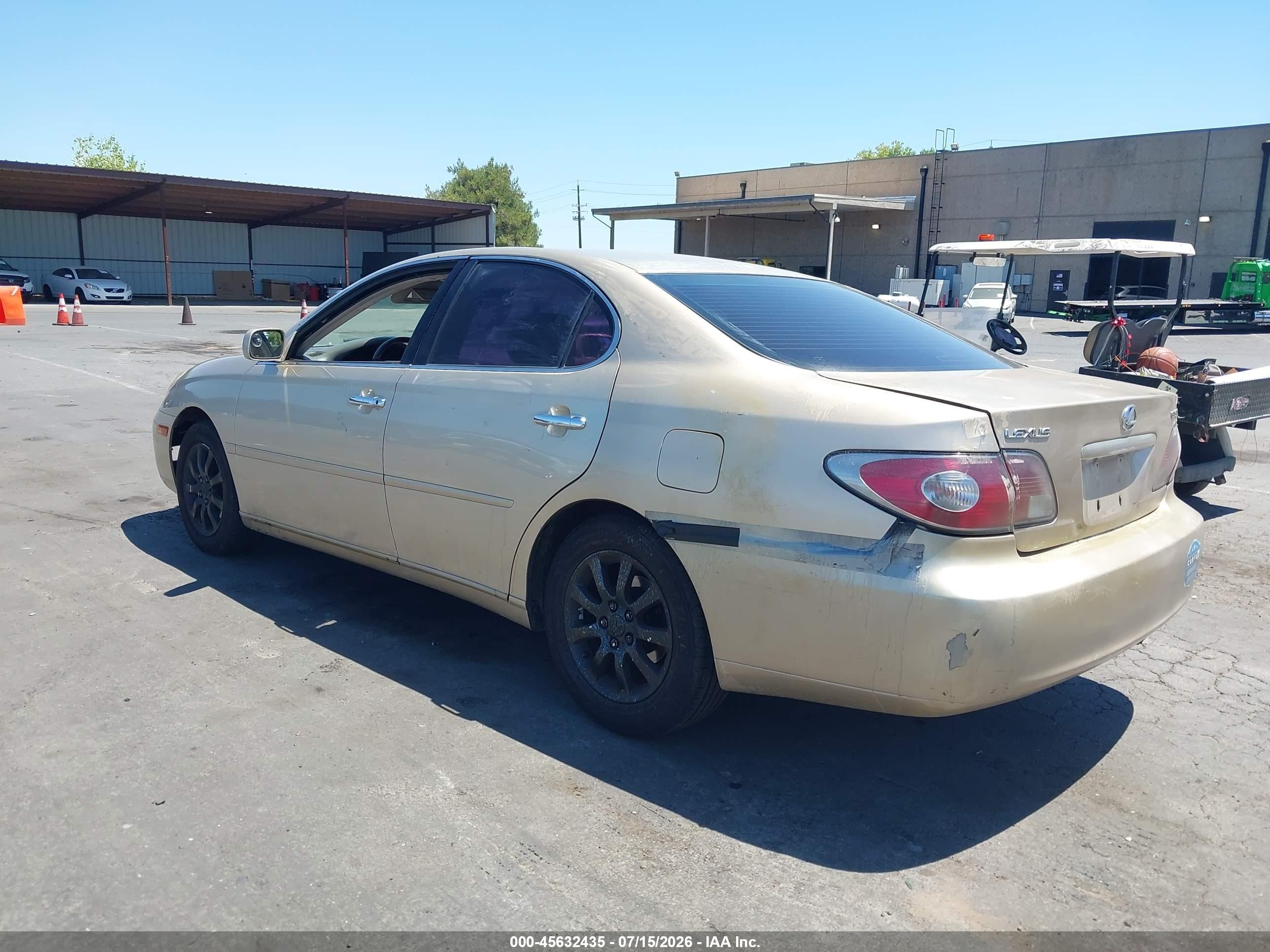 2002 Lexus Es 300   Gold vin: JTHBF30G520080502