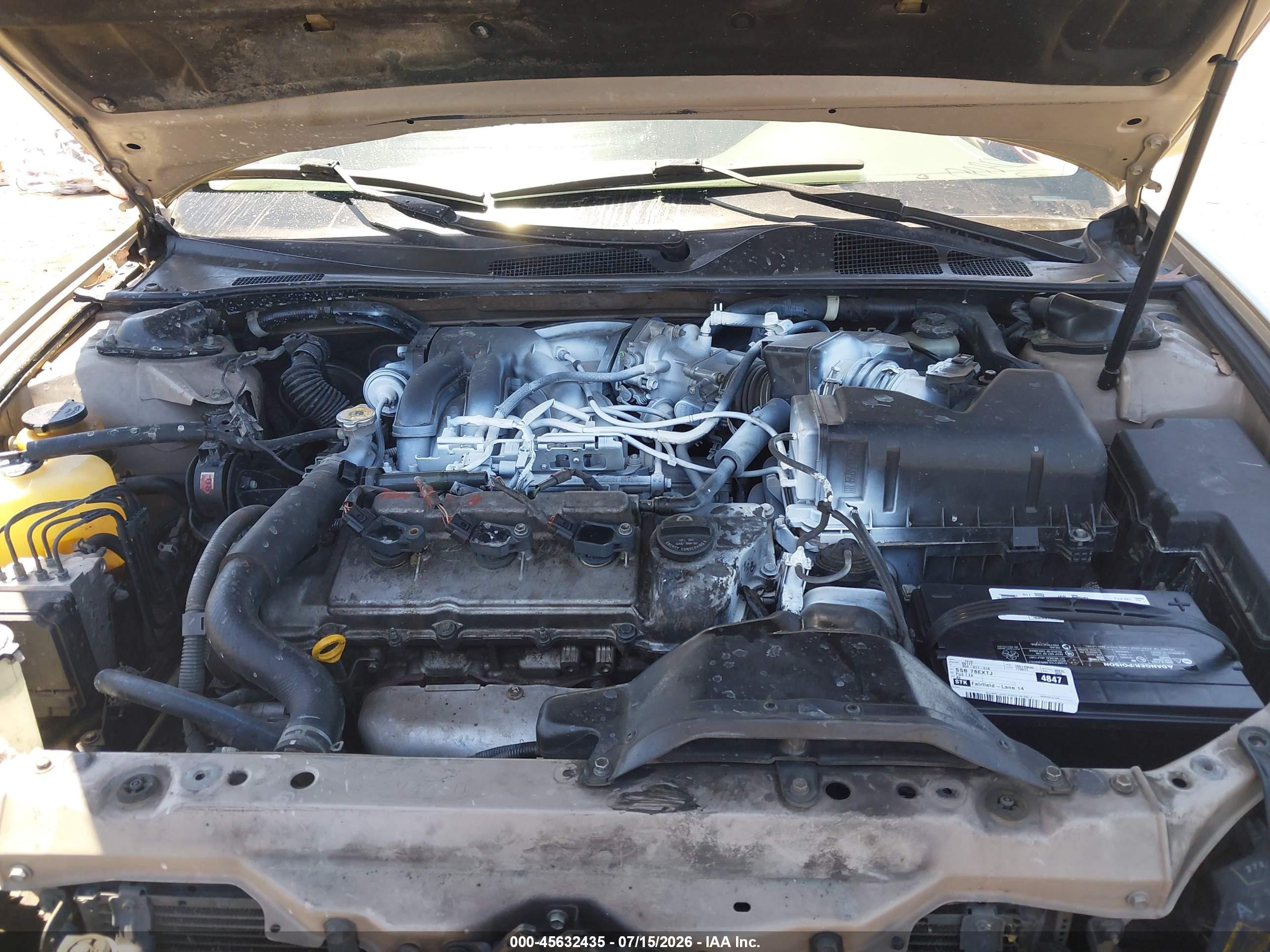 2002 Lexus Es 300   Gold vin: JTHBF30G520080502