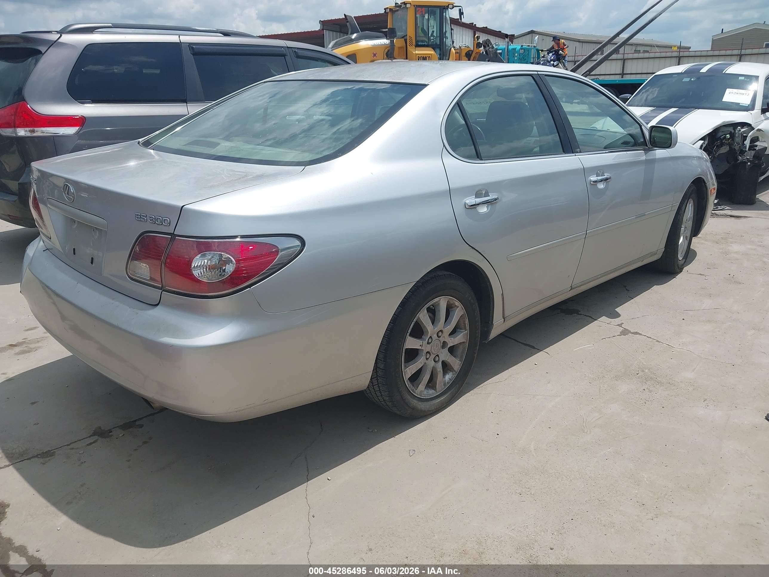 2002 Lexus Es 300 Silver vin: JTHBF30G520085652