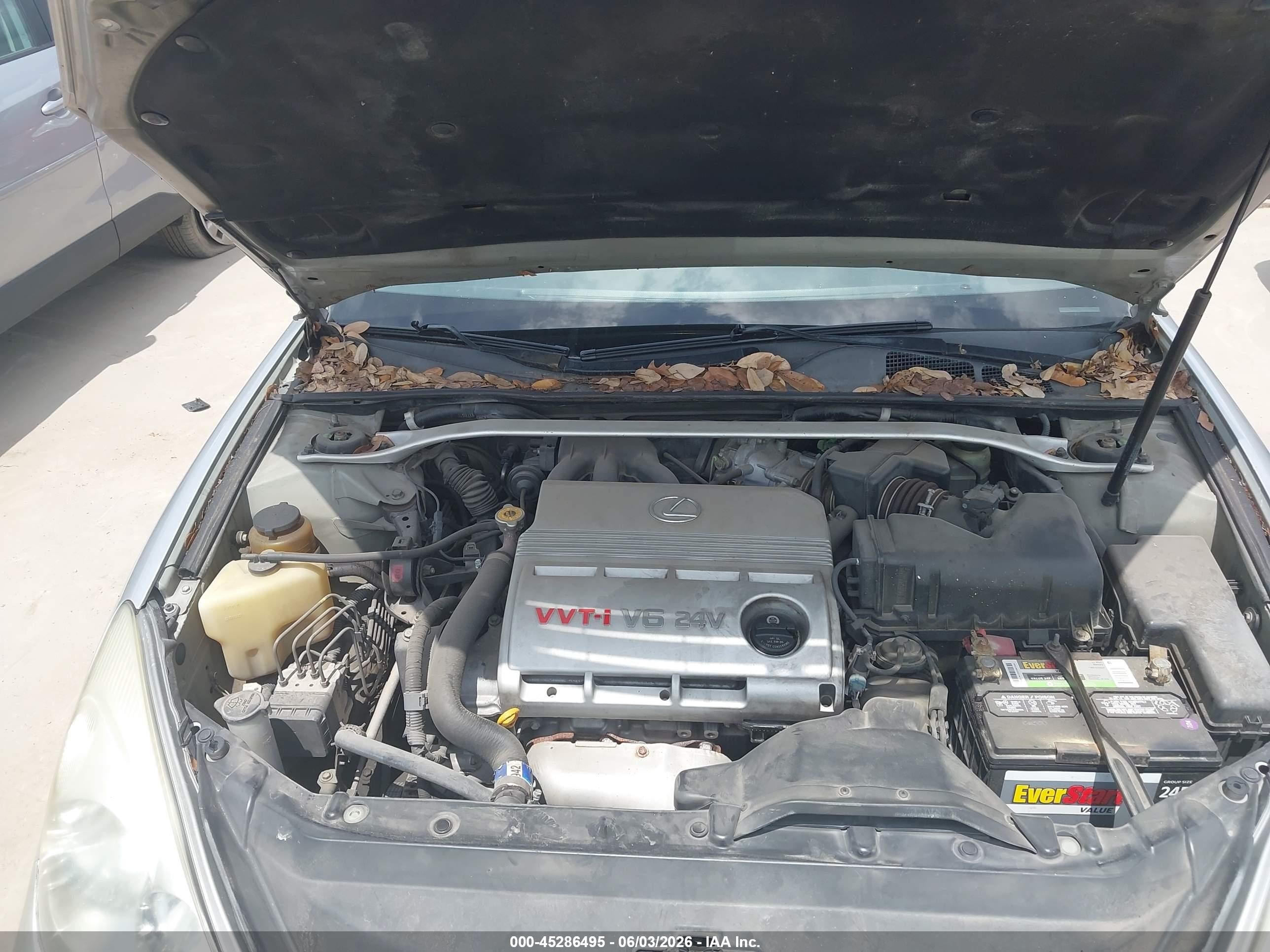 2002 Lexus Es 300 Silver vin: JTHBF30G520085652