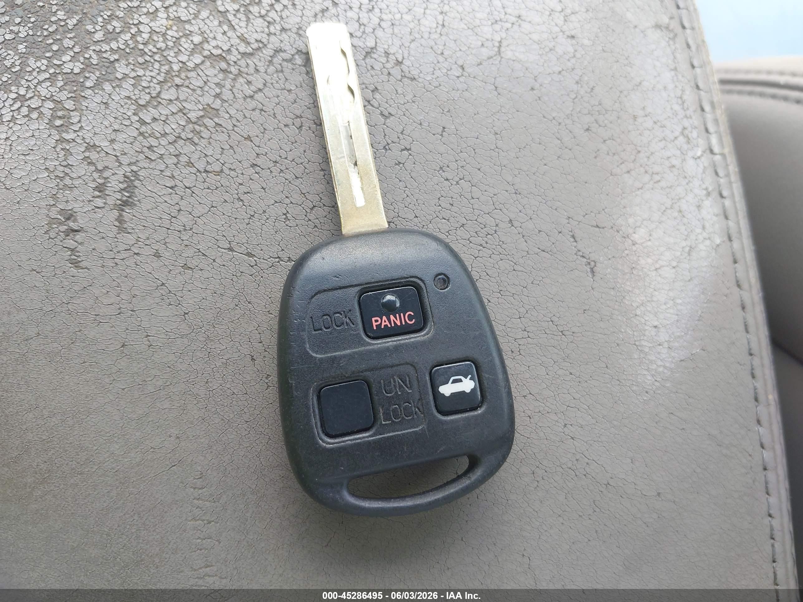 2002 Lexus Es 300 Silver vin: JTHBF30G520085652