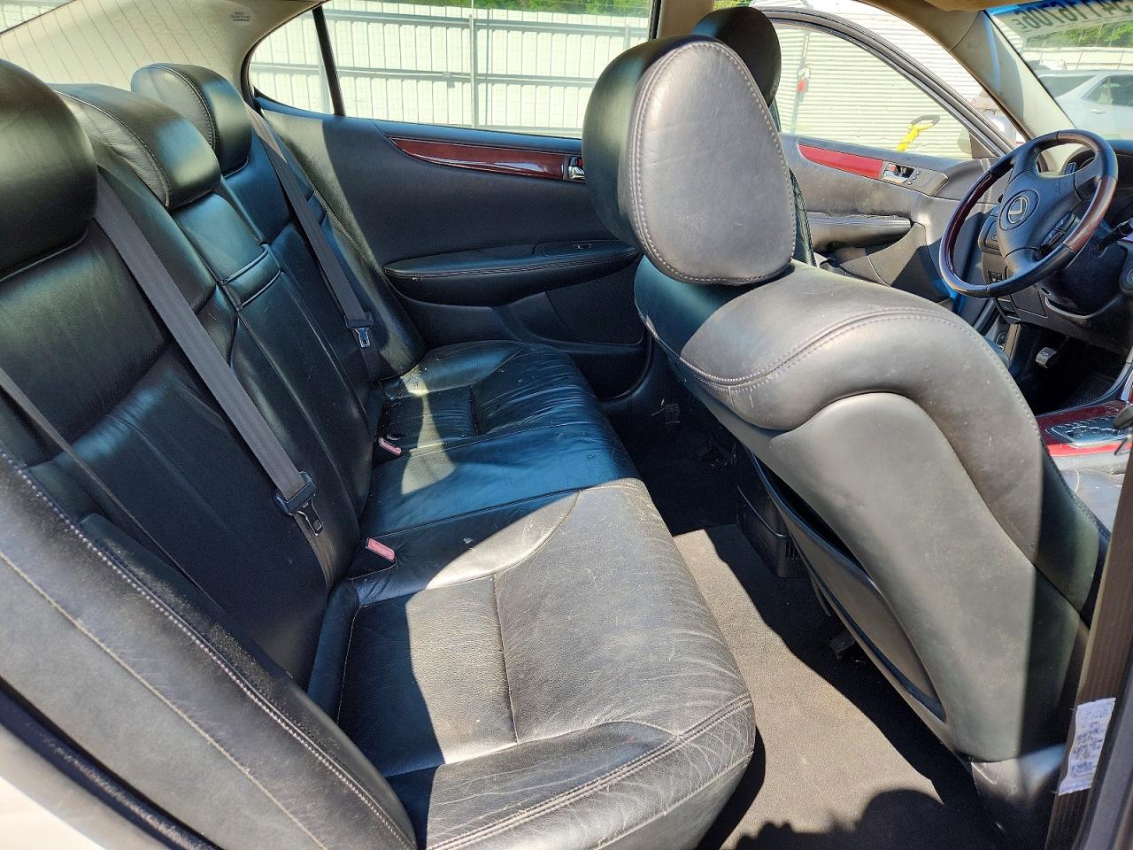 2002 Lexus Es 300 Silver vin: JTHBF30G525031612