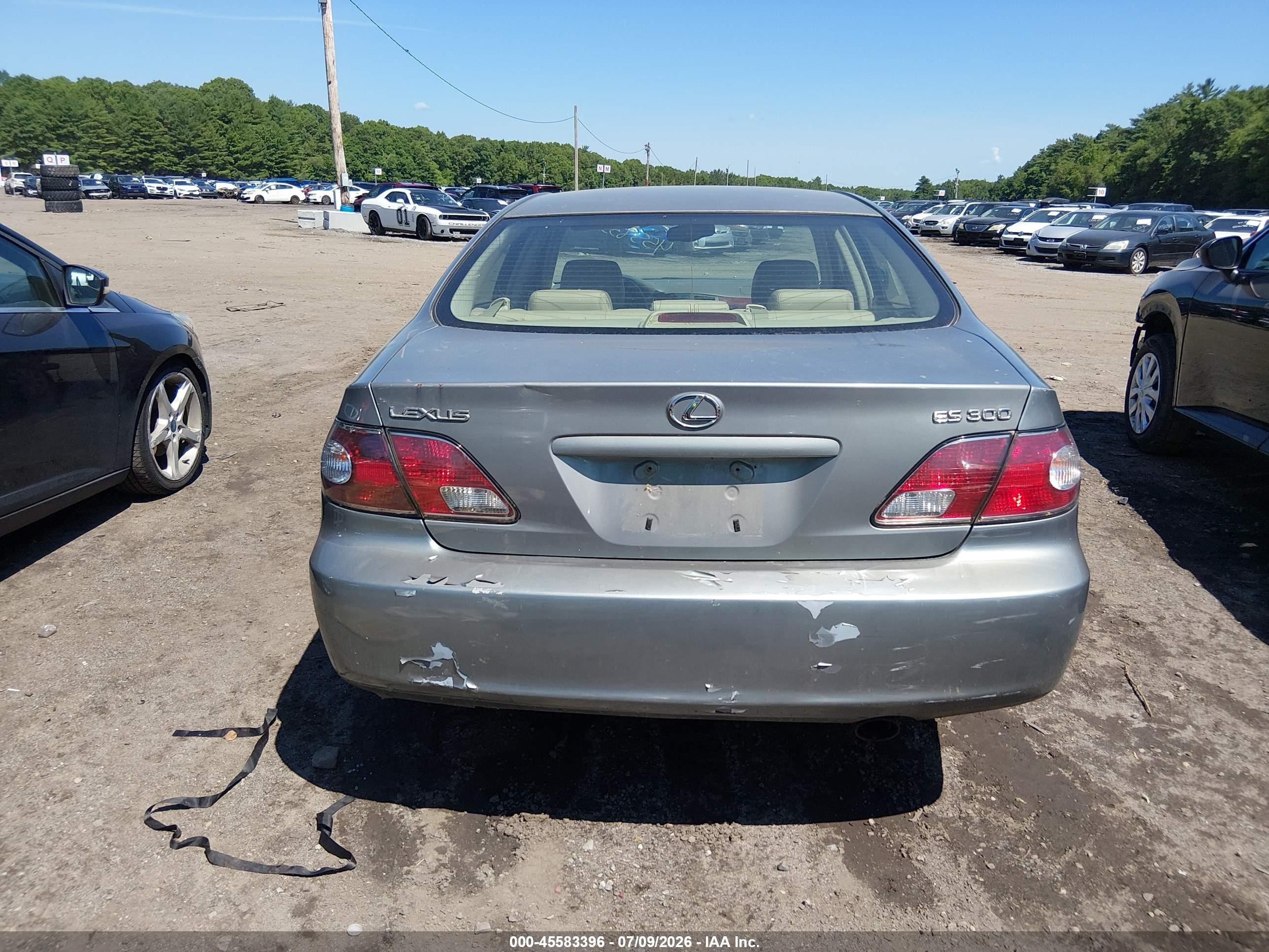 2003 Lexus Es 300 Silver vin: JTHBF30G530102578