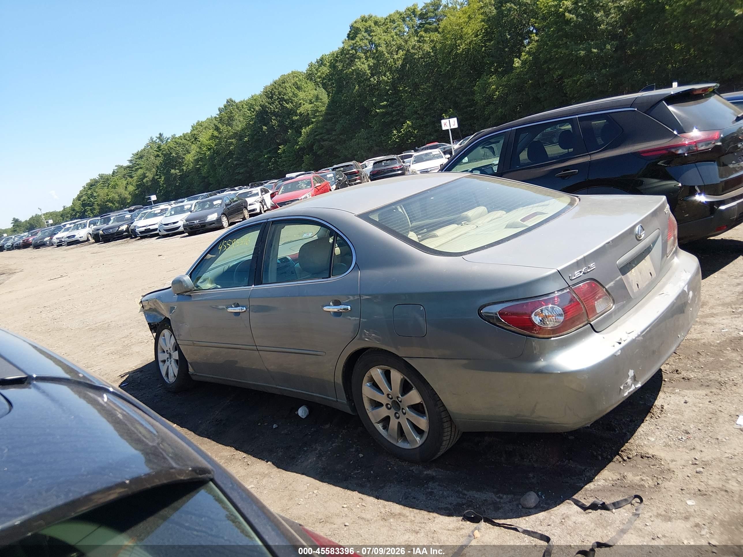 2003 Lexus Es 300 Silver vin: JTHBF30G530102578