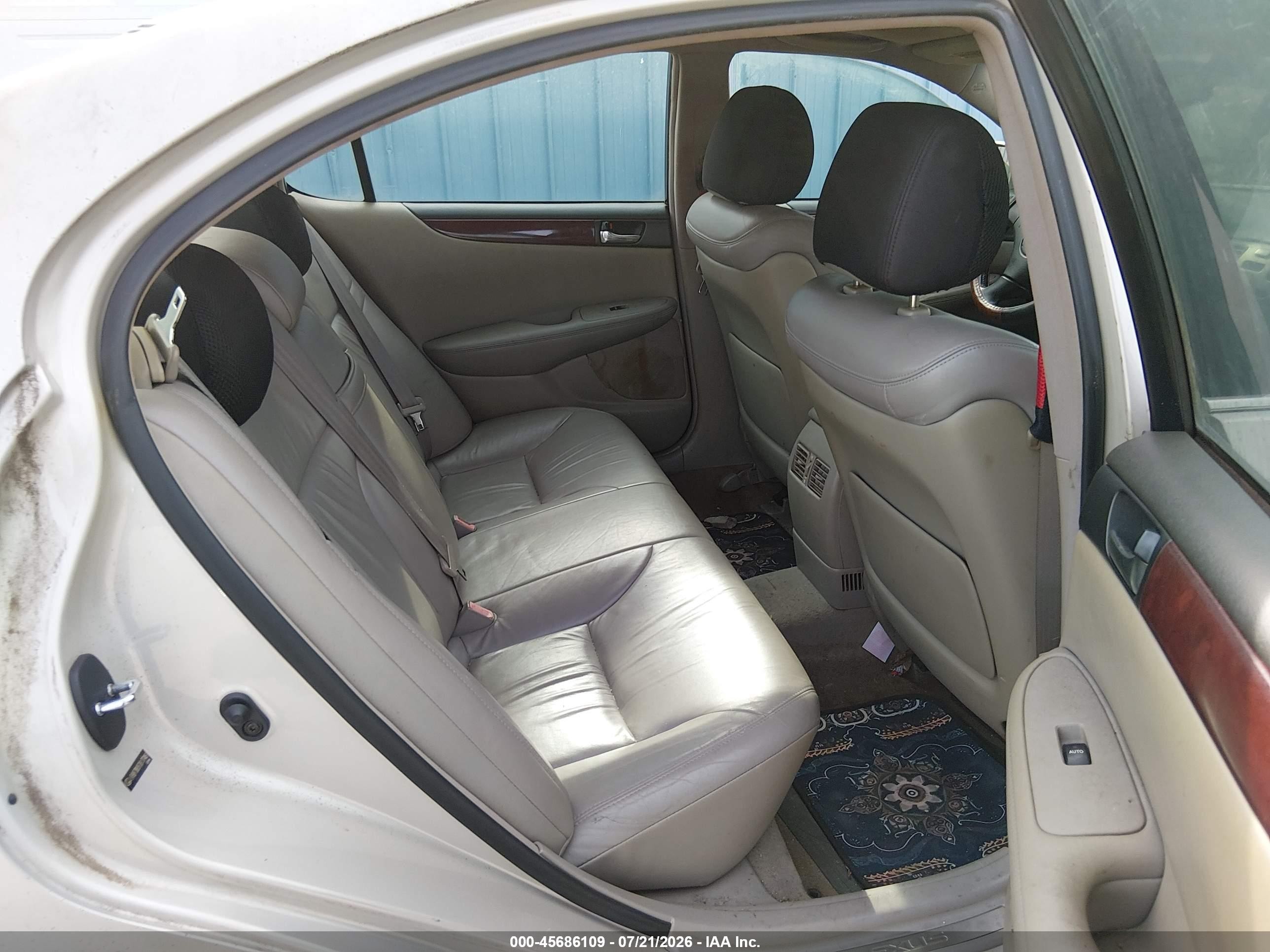 2003 Lexus Es 300   Gray vin: JTHBF30G530137461