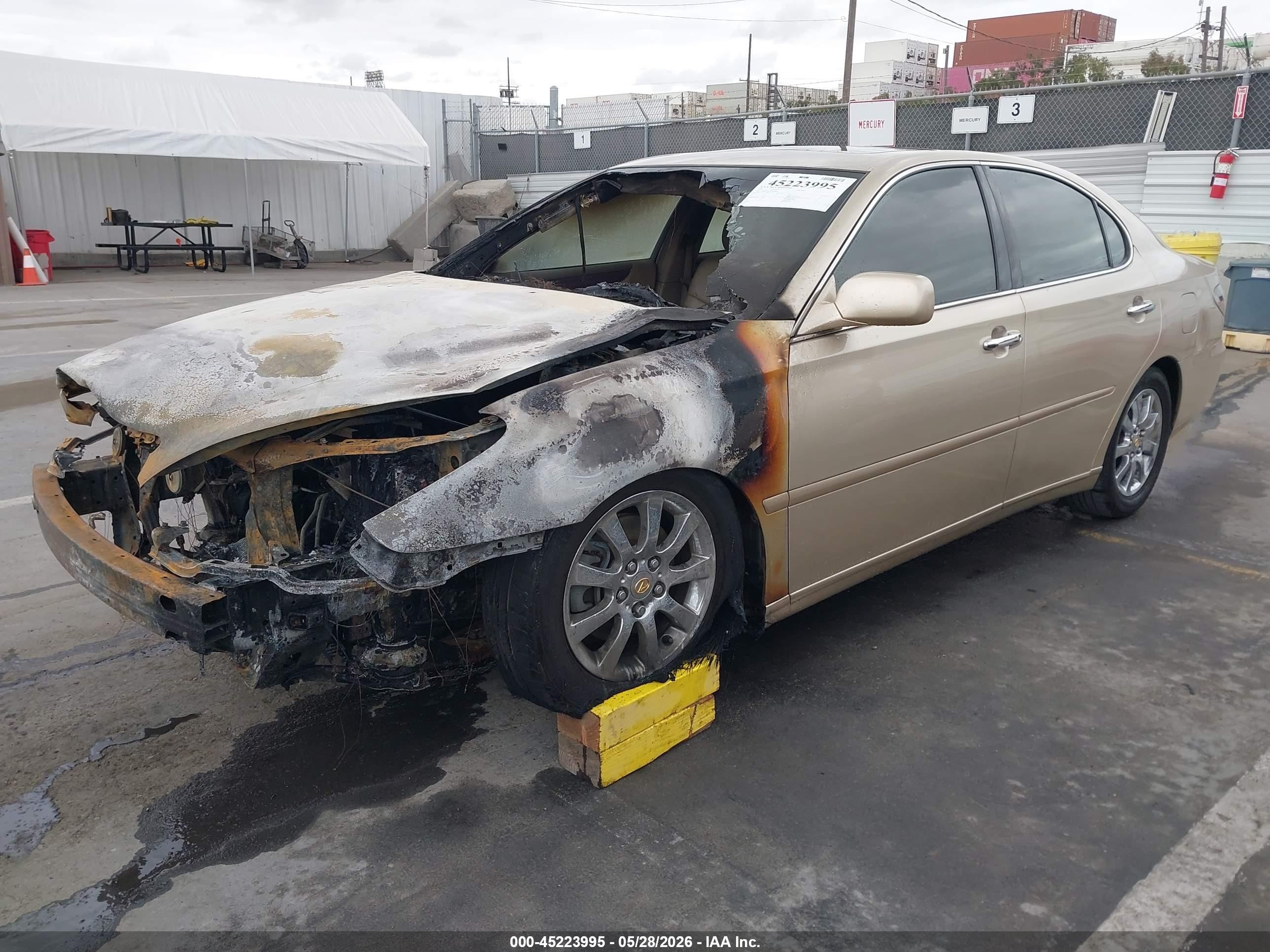 2003 Lexus Es 300 Beige vin: JTHBF30G530139601