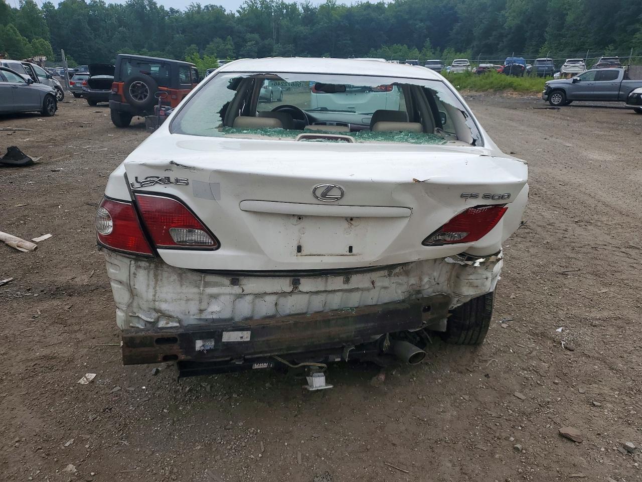 2003 Lexus Es 300 White vin: JTHBF30G536014854