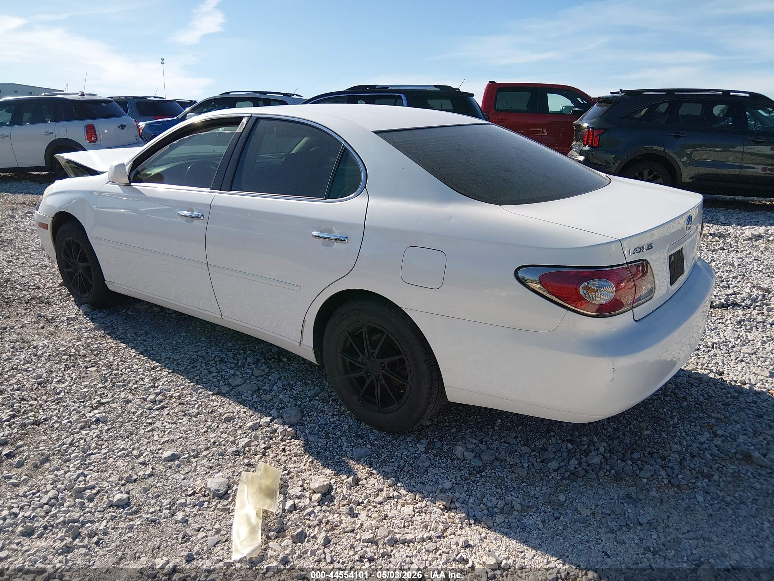 2002 Lexus Es 300   White vin: JTHBF30G620010796