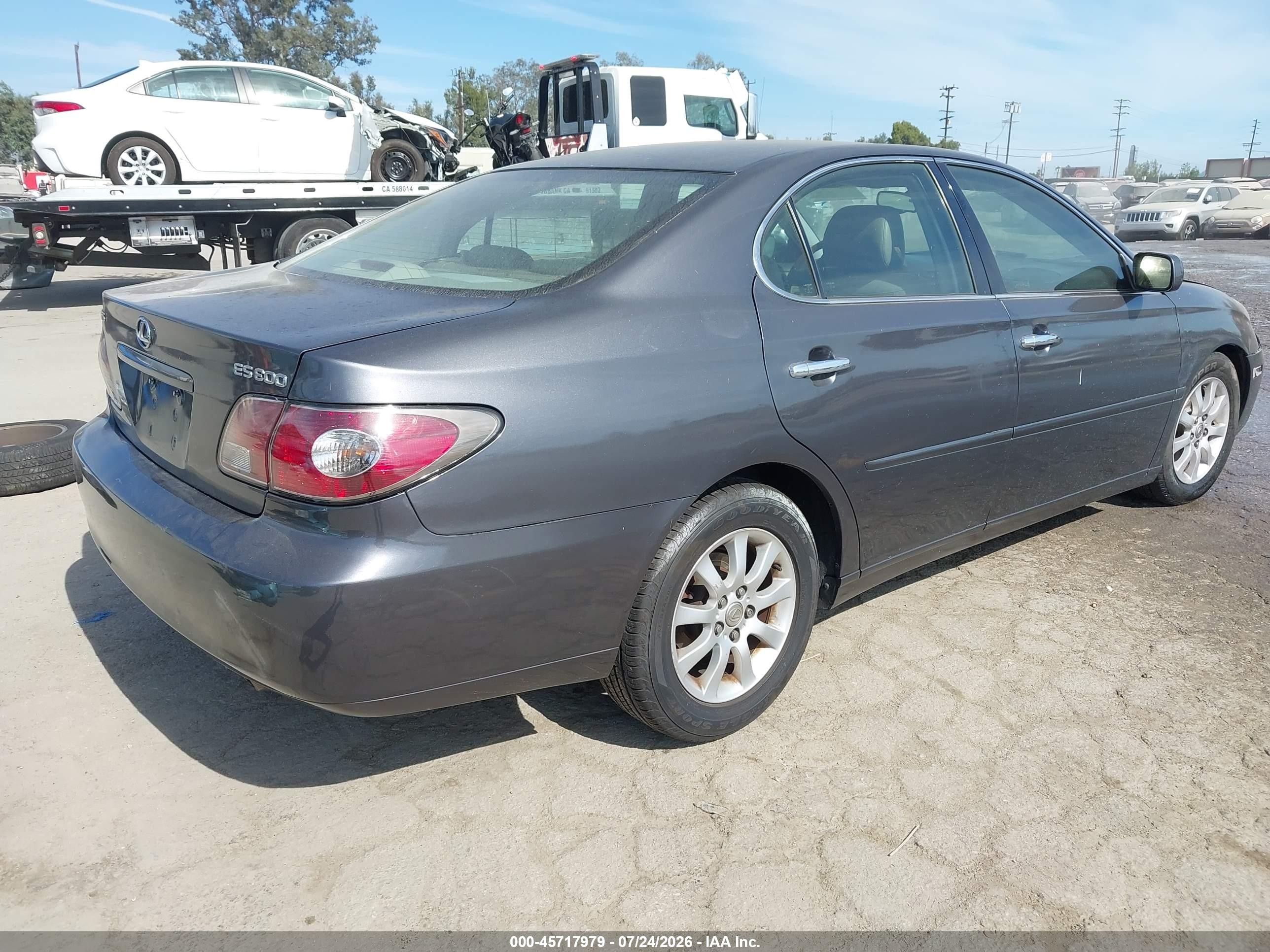 2002 Lexus Es 300   Gray vin: JTHBF30G625007660