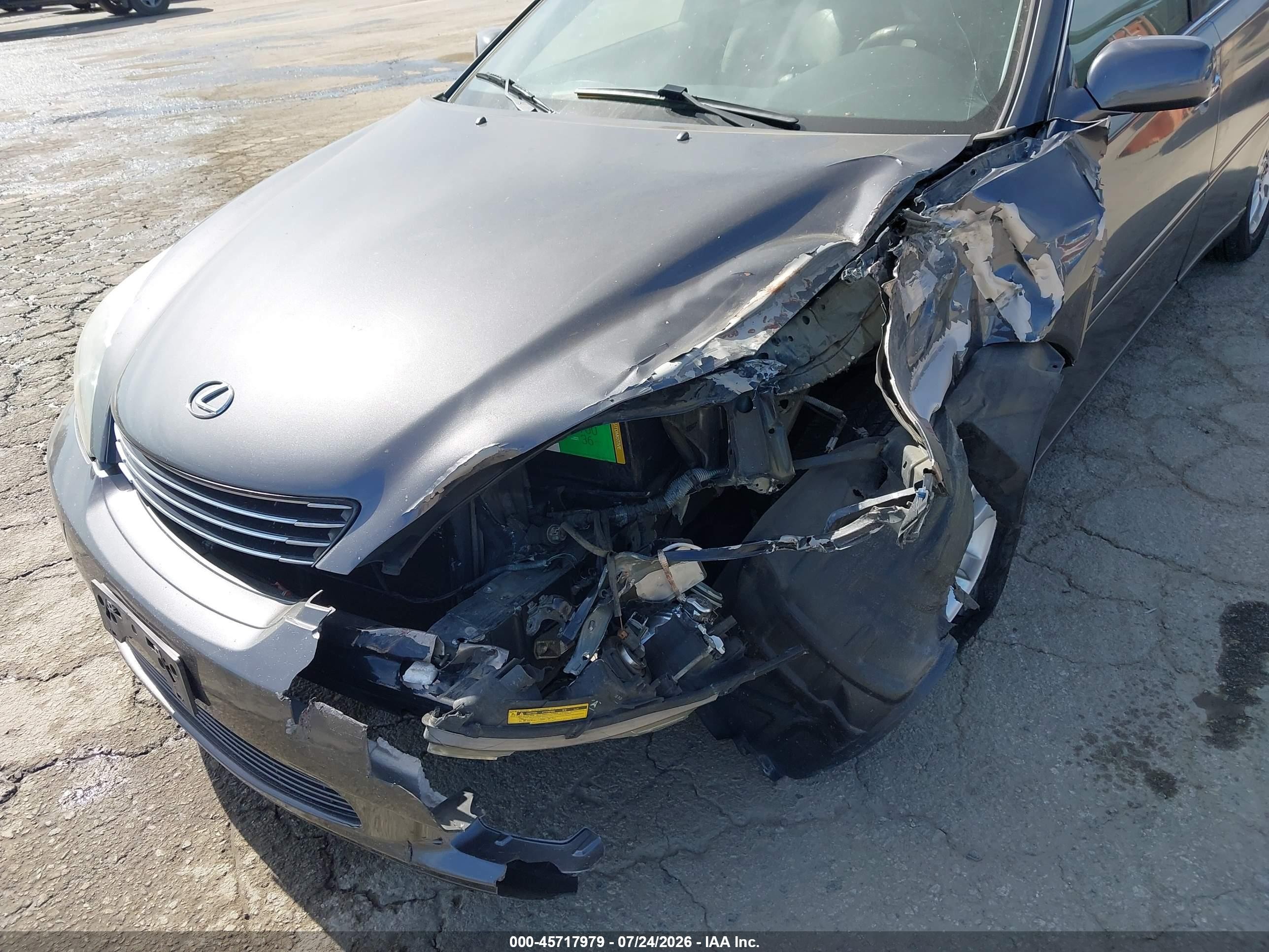2002 Lexus Es 300   Gray vin: JTHBF30G625007660