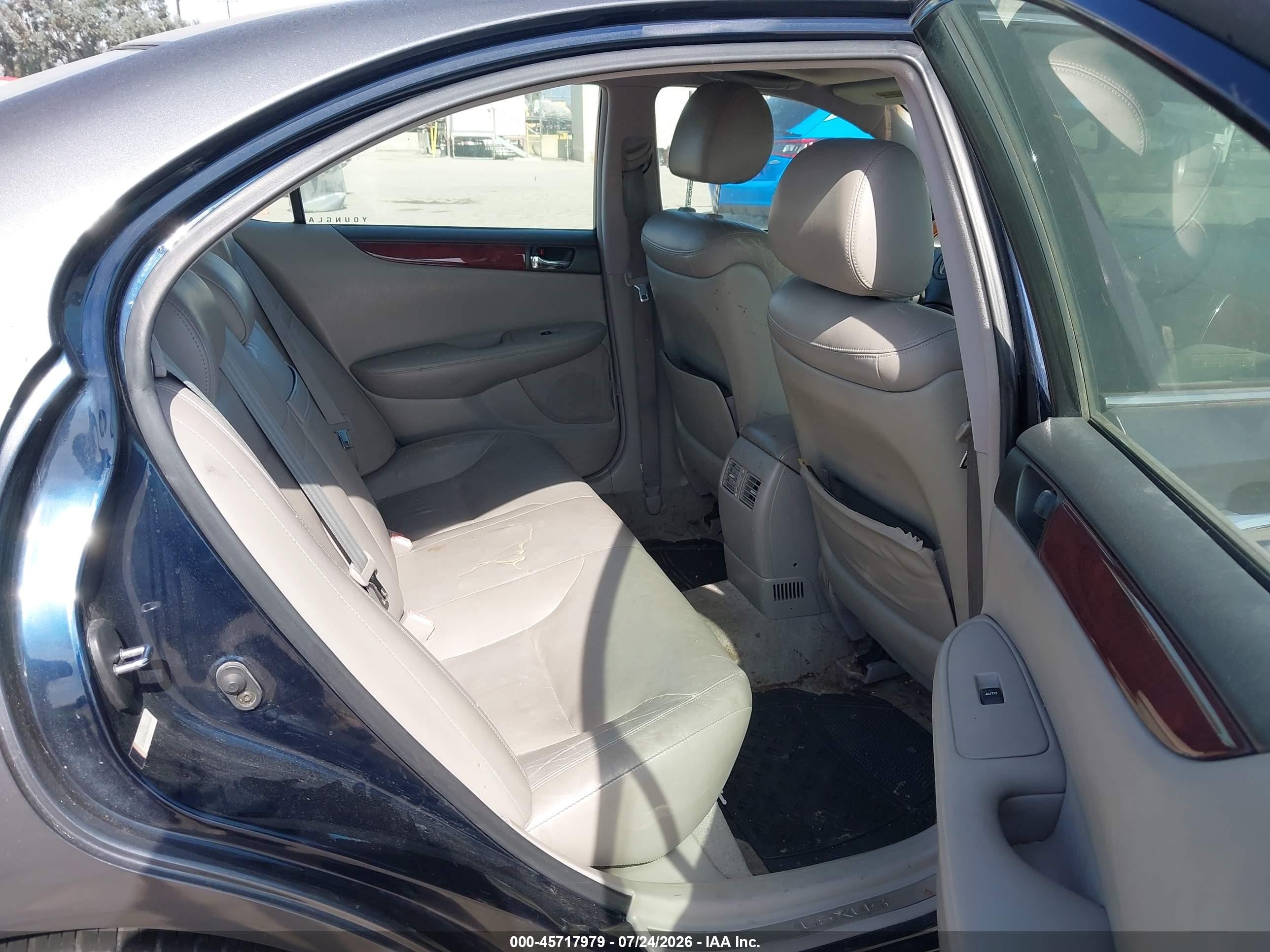 2002 Lexus Es 300   Gray vin: JTHBF30G625007660