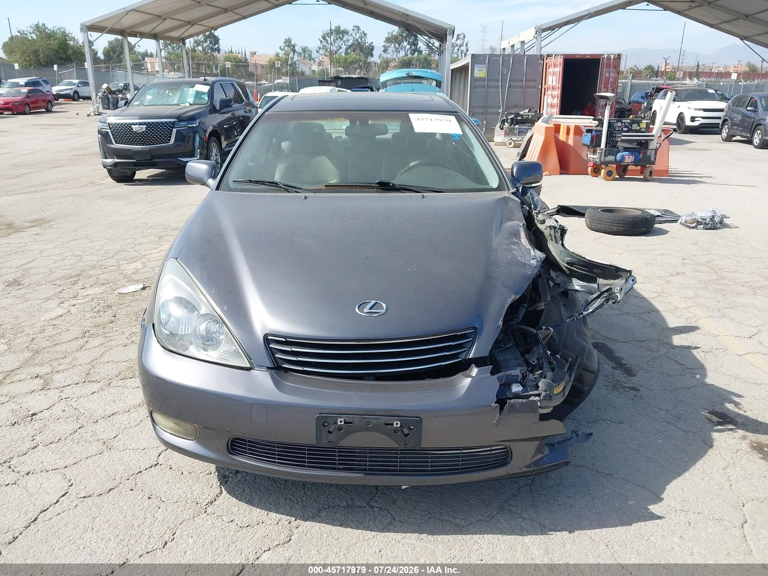 2002 Lexus Es 300   Gray vin: JTHBF30G625007660