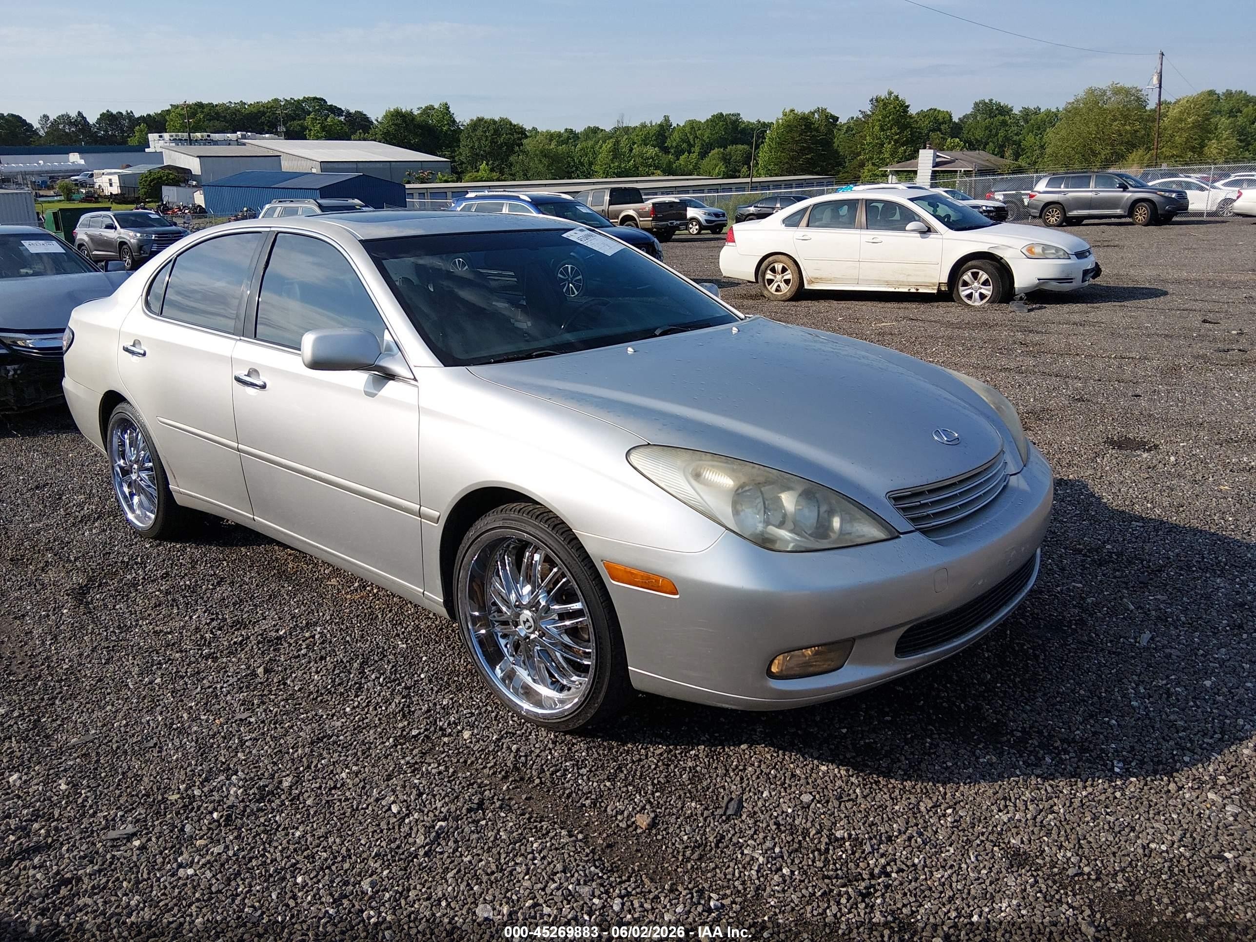 2002 Lexus Es 300   Silver vin: JTHBF30G625020425