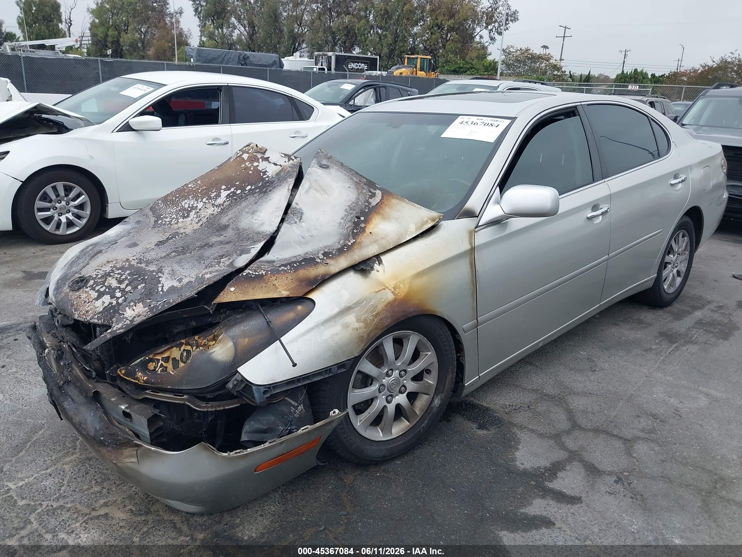2003 Lexus Es 300   vin: JTHBF30G630110608