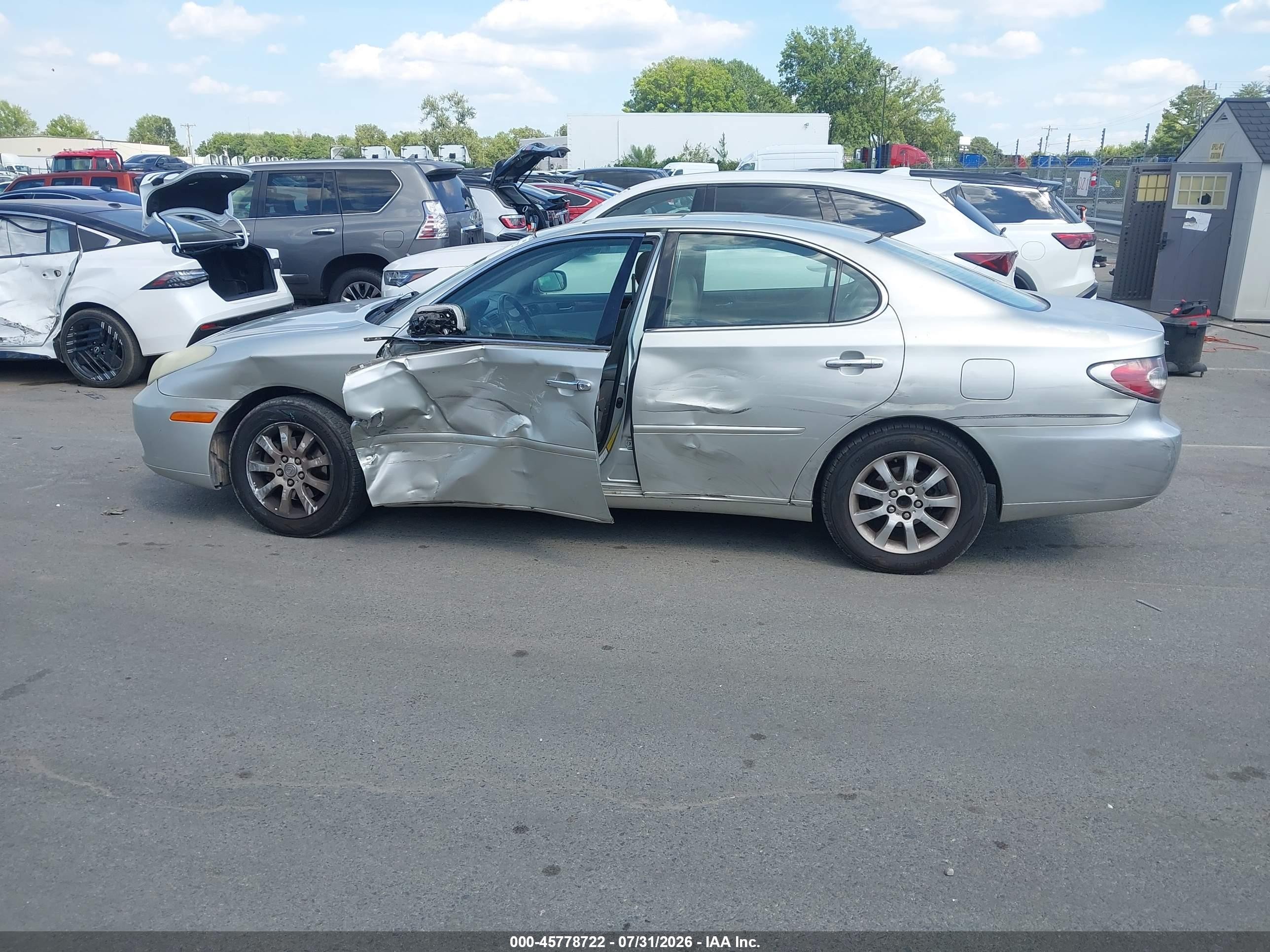 2003 Lexus Es 300 Silver vin: JTHBF30G636014720