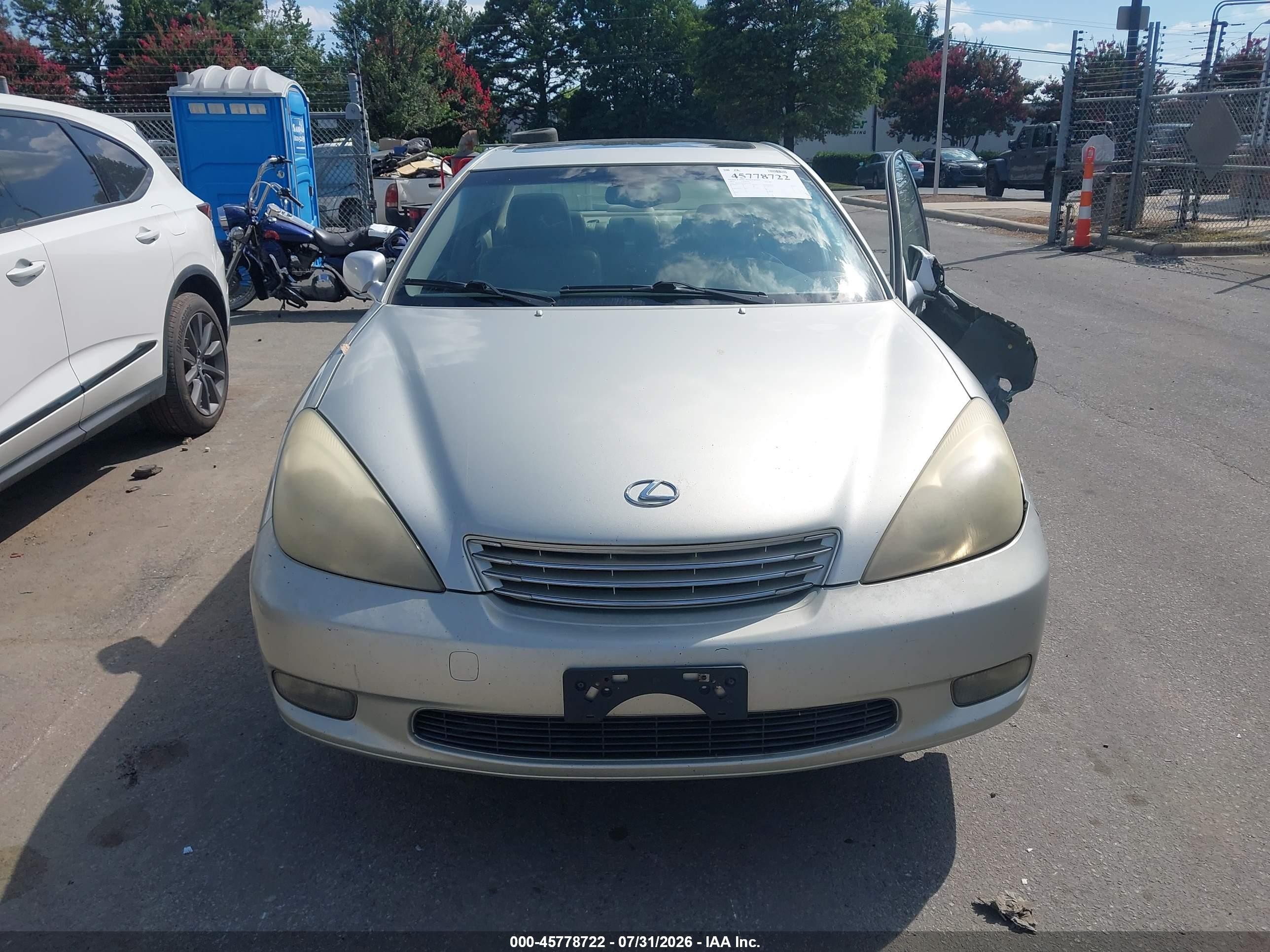 2003 Lexus Es 300 Silver vin: JTHBF30G636014720