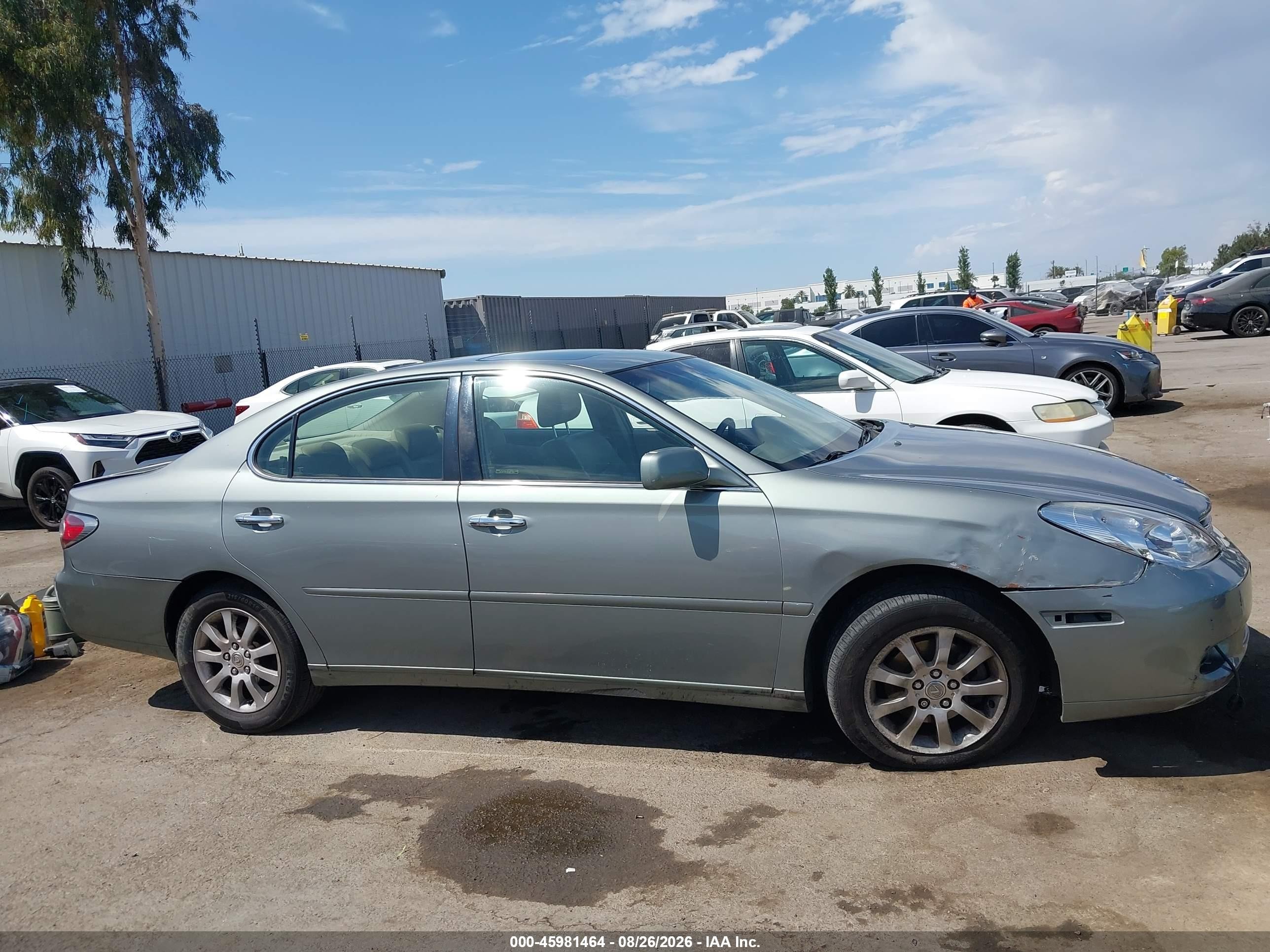 2003 Lexus Es 300   Gray vin: JTHBF30G636018010