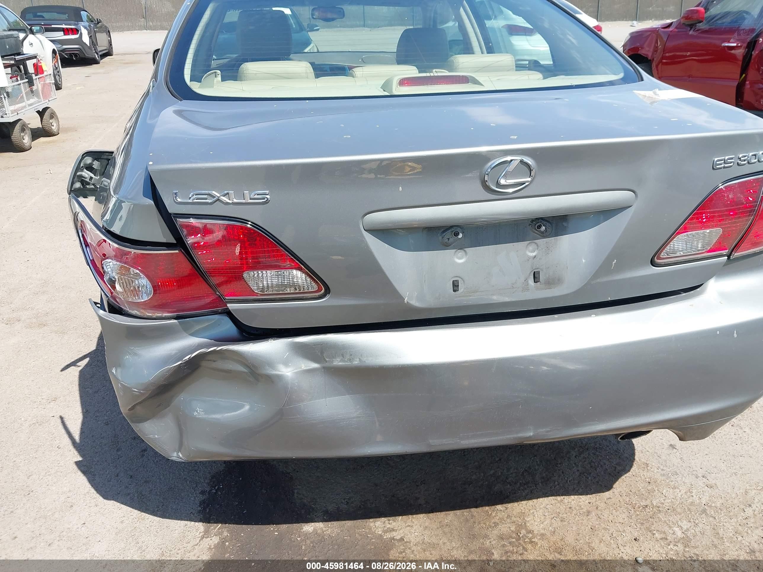 2003 Lexus Es 300   Gray vin: JTHBF30G636018010