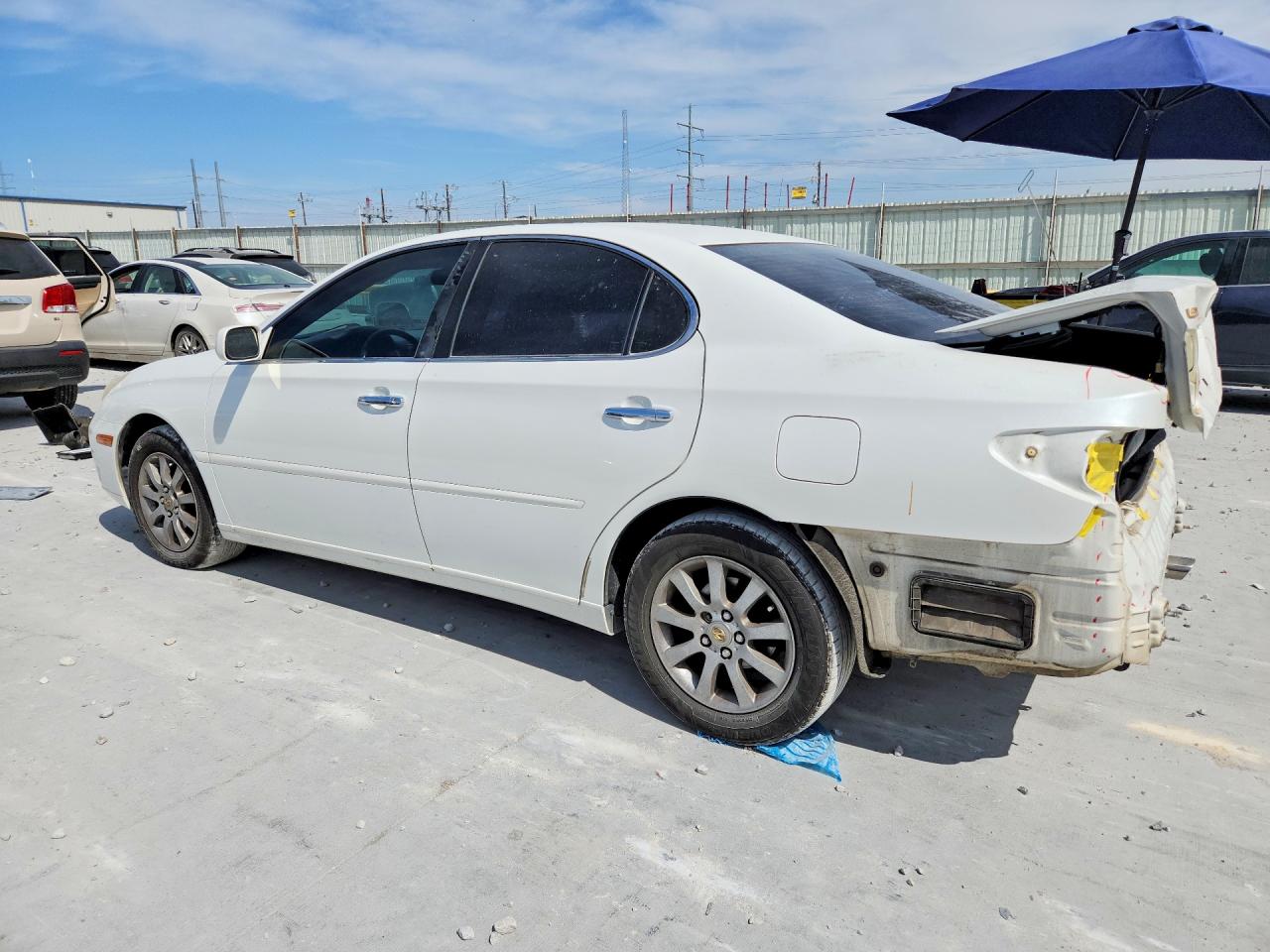 2002 Lexus Es 300 White vin: JTHBF30G720038624