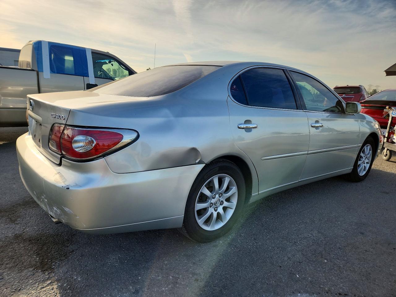 2002 Lexus Es 300 Серебряный vin: JTHBF30G720051664