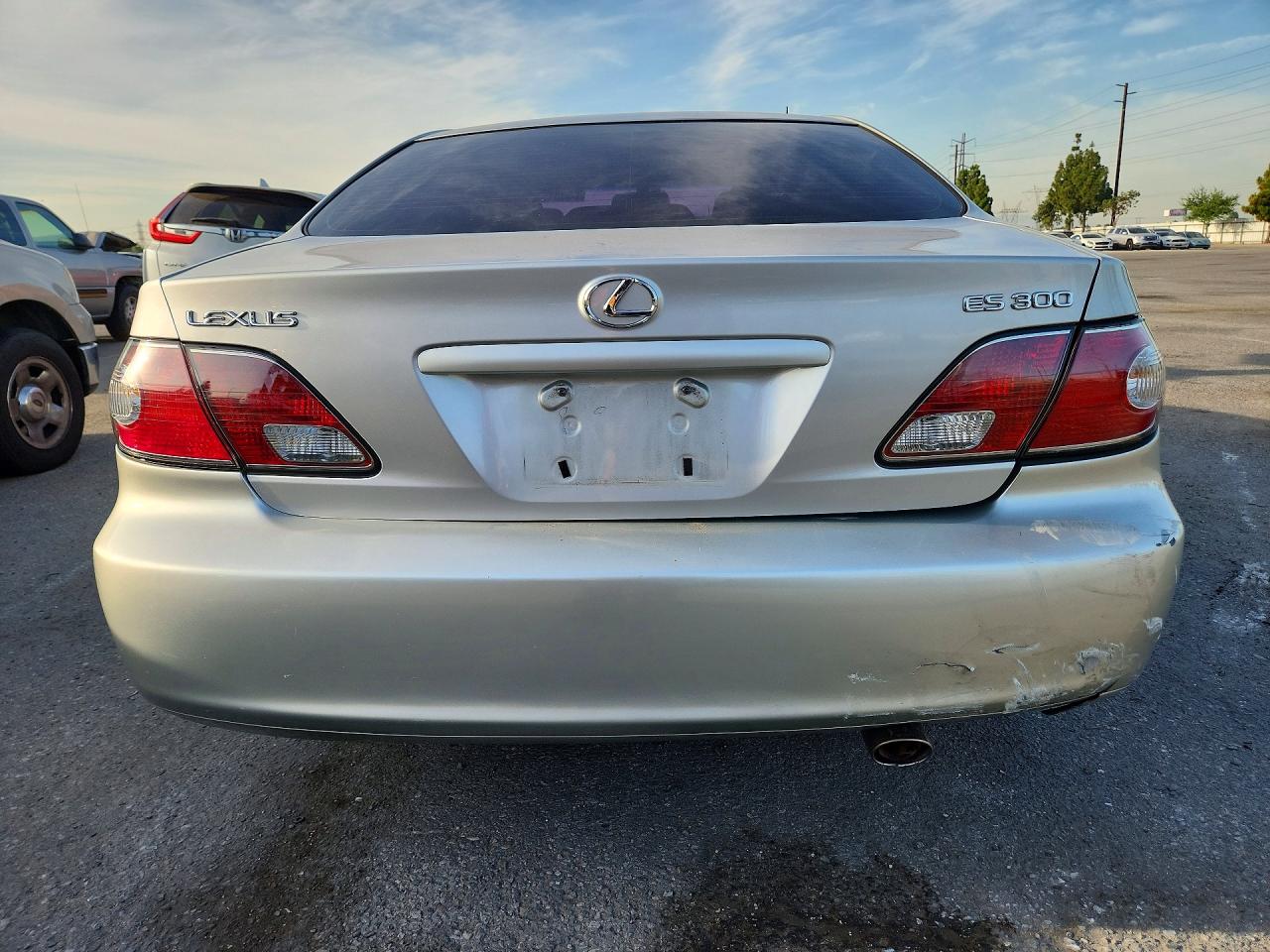 2002 Lexus Es 300 Серебряный vin: JTHBF30G720051664