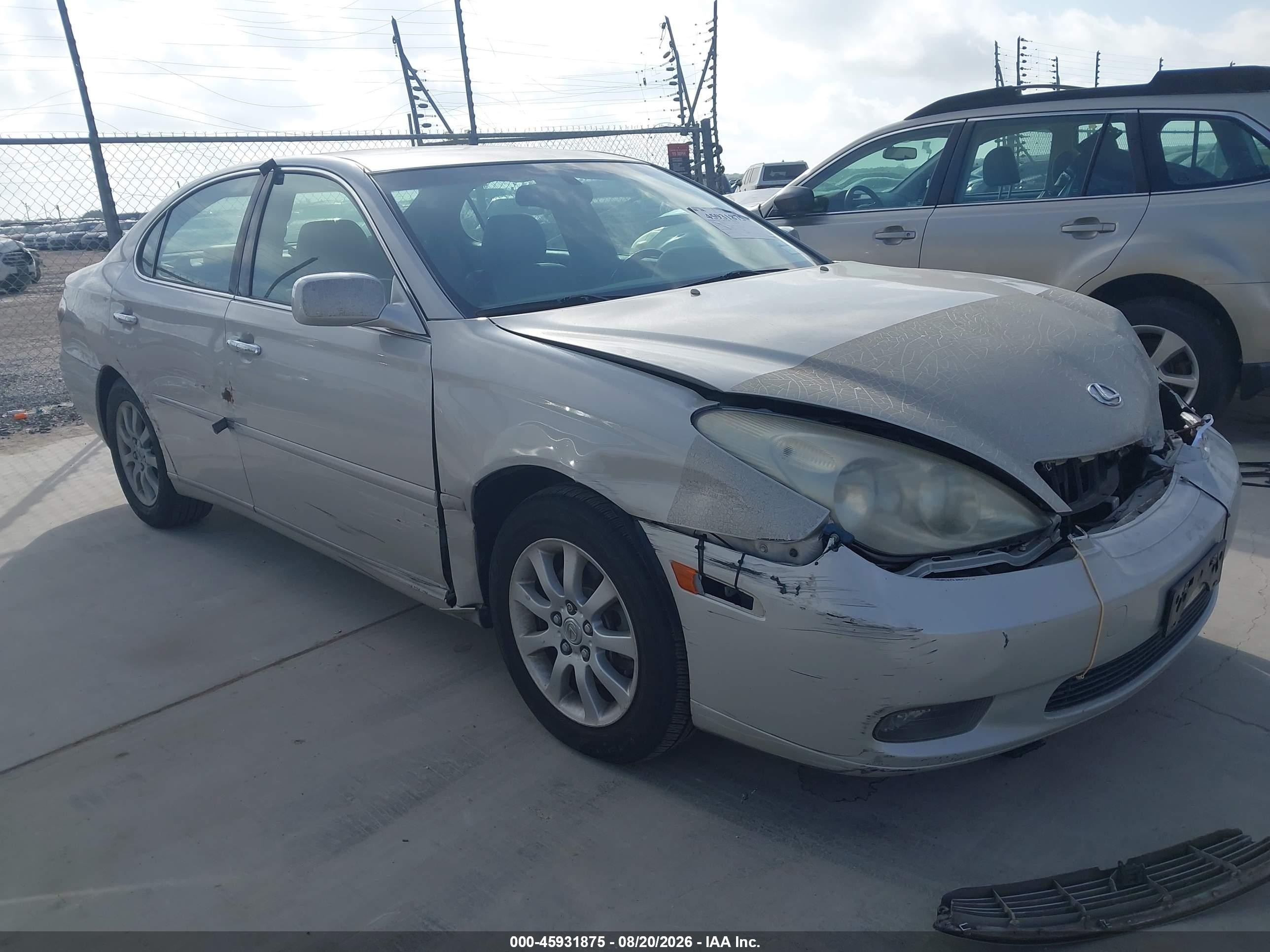 2002 Lexus Es 300   Silver vin: JTHBF30G720055360