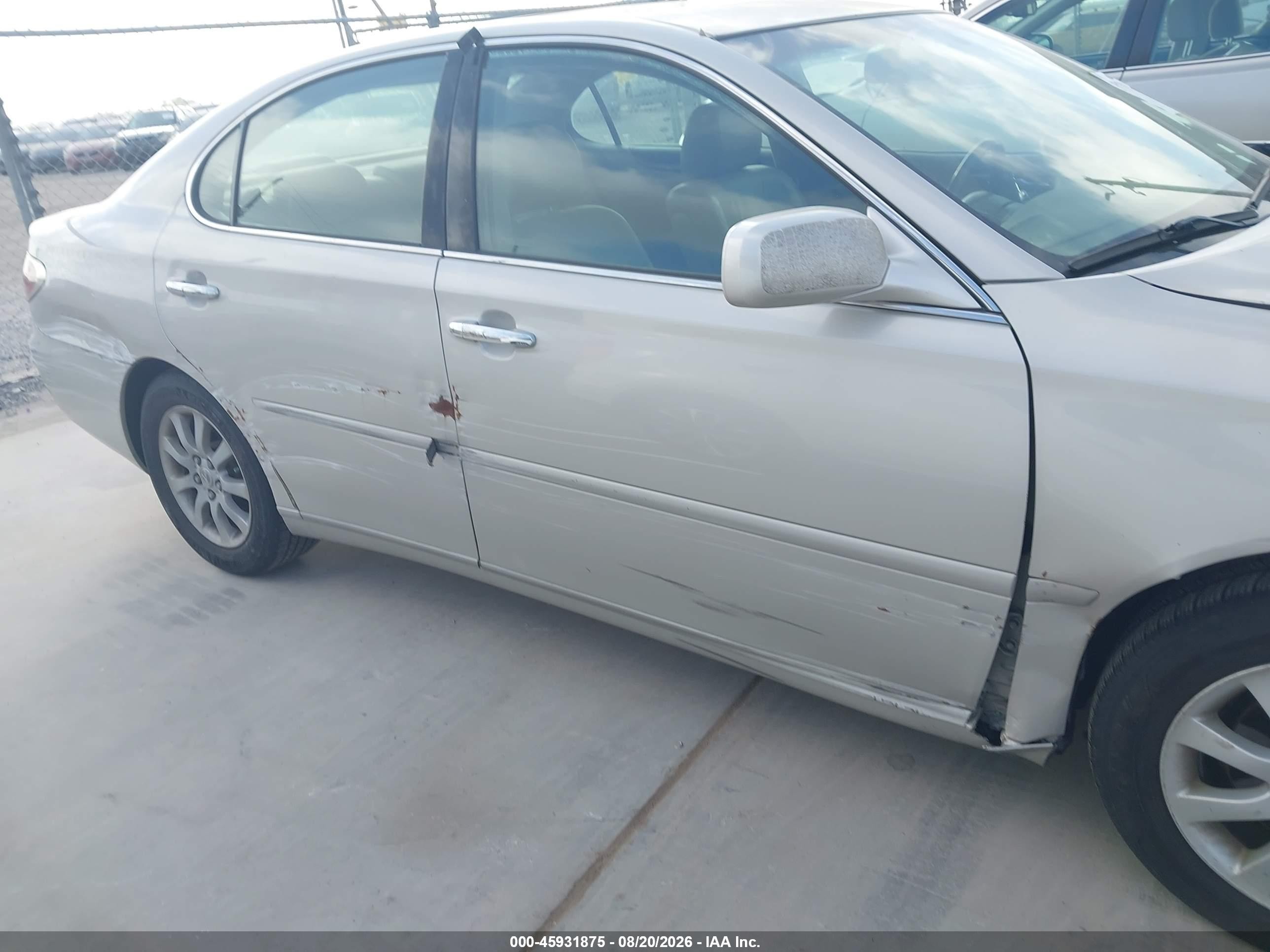 2002 Lexus Es 300   Silver vin: JTHBF30G720055360