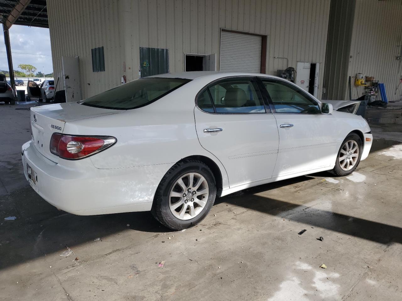 2003 Lexus Es 300 White vin: JTHBF30G730087257