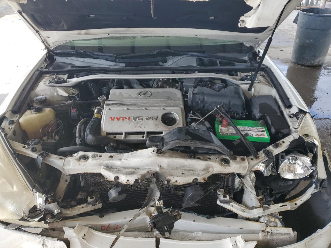 2003 Lexus Es 300 White vin: JTHBF30G730087257