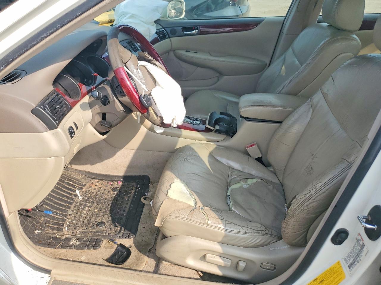 2003 Lexus Es 300 White vin: JTHBF30G736001569