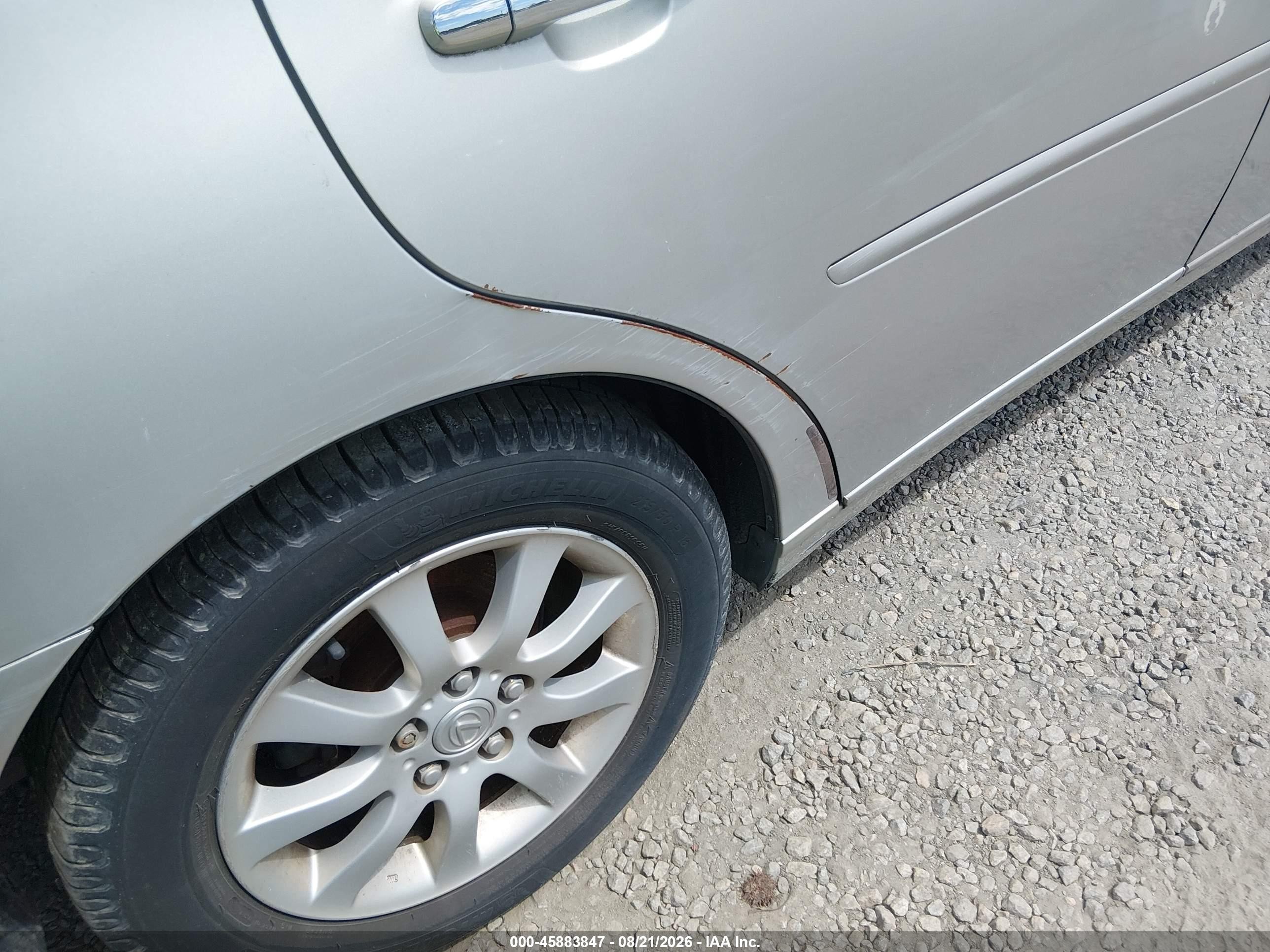 2003 Lexus Es 300   Silver vin: JTHBF30G736007551
