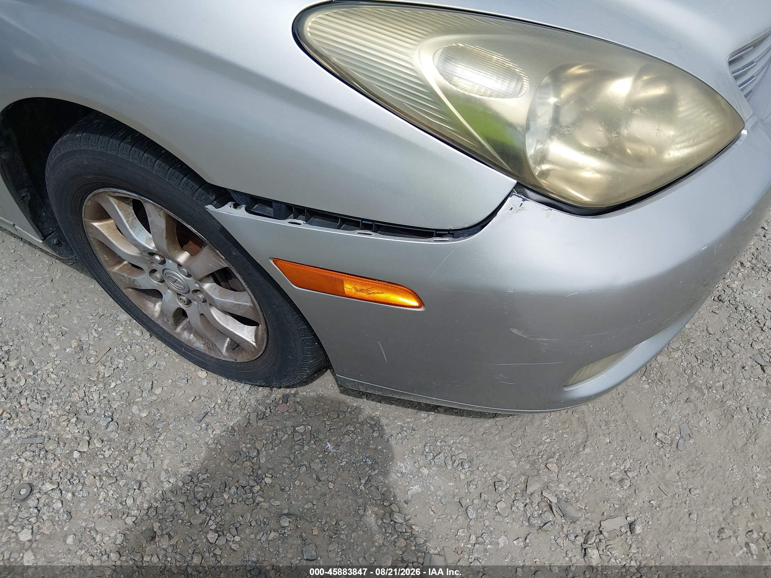 2003 Lexus Es 300   Silver vin: JTHBF30G736007551